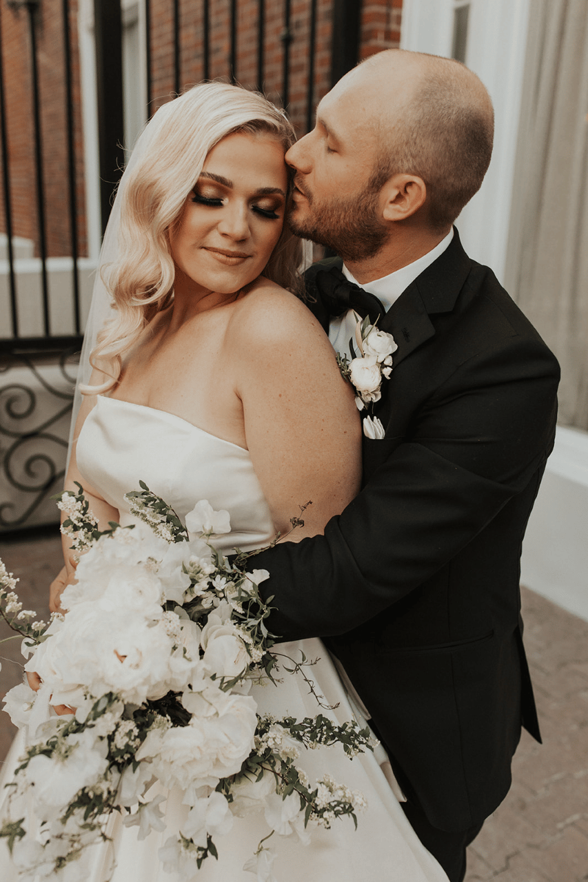 A Classic Winter Wedding at The Estate on Second