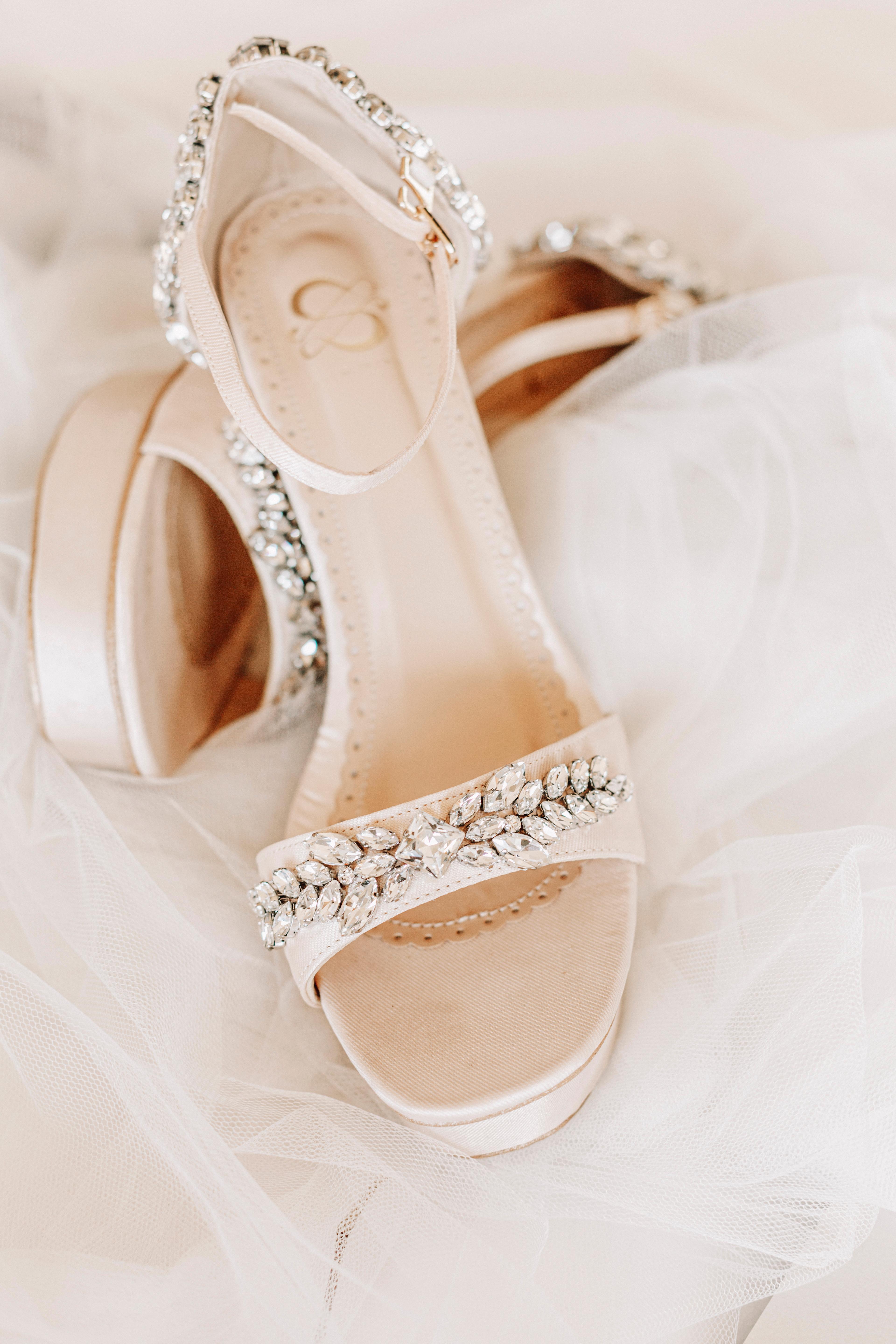 A Glamorous Spring Wedding at Villa Bordeaux photo 5