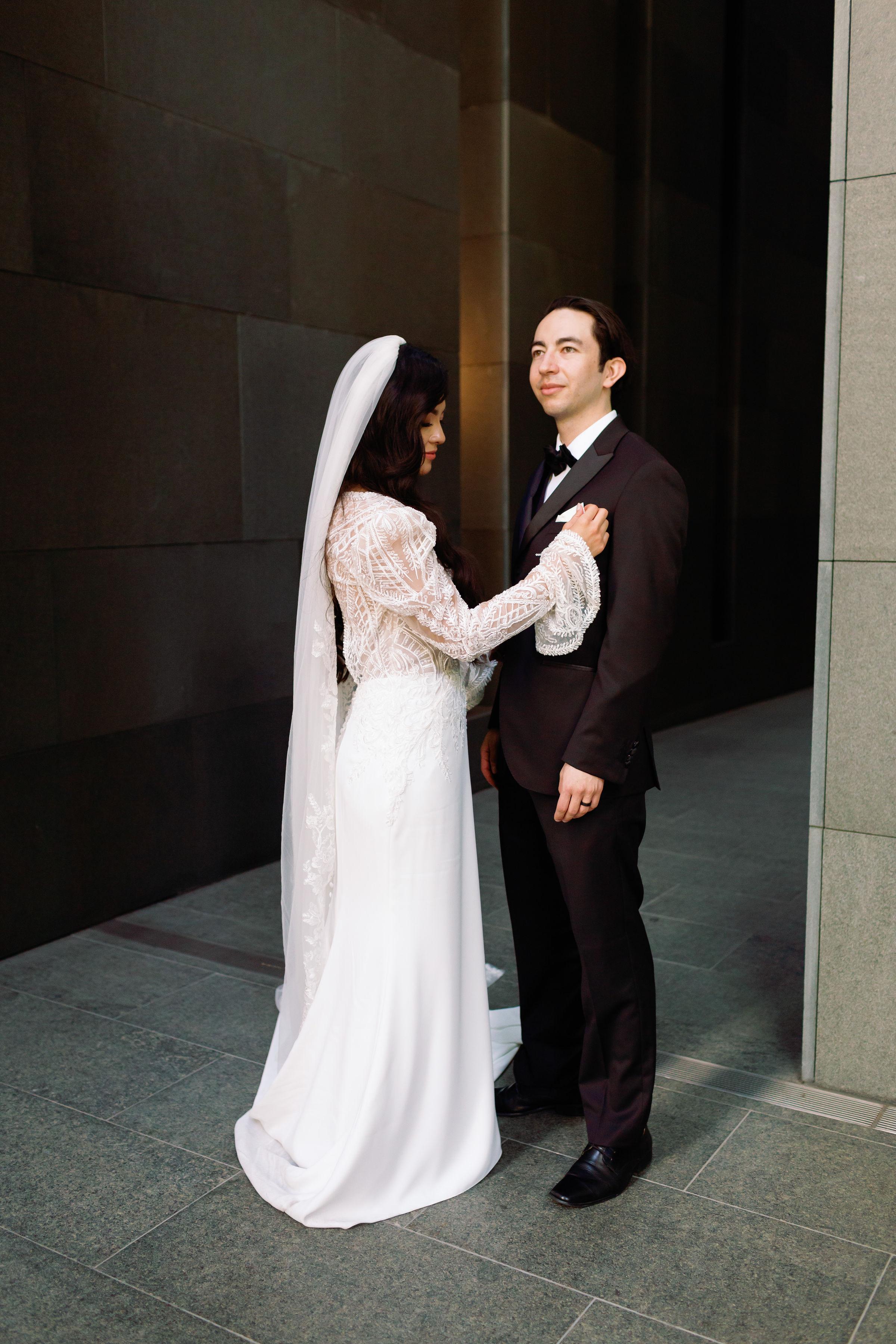 A Classic Winter Wedding at Doubletree Waterfont 11