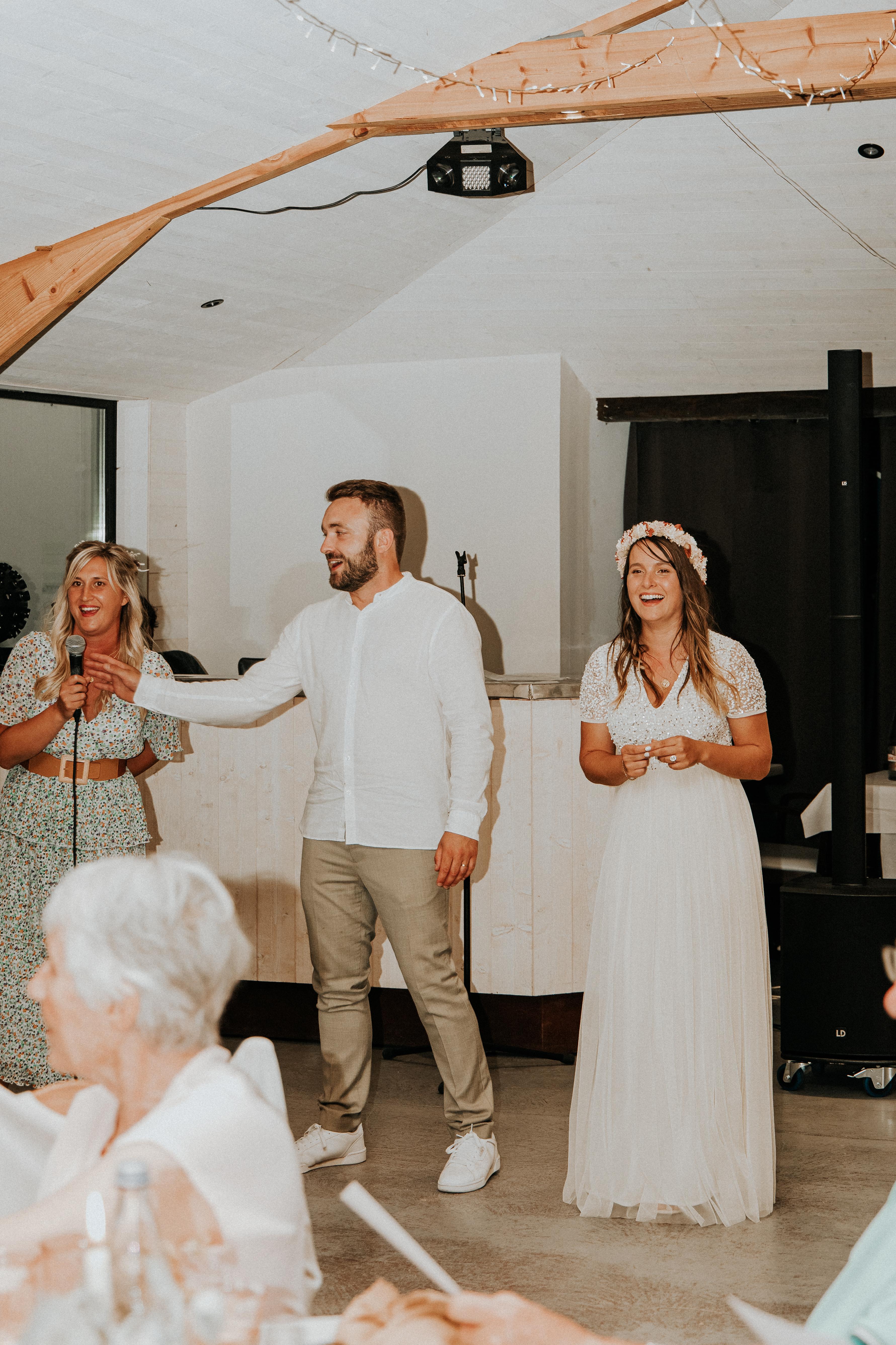 A Non-Traditional Wedding at Domaine de la Chapronnaie 51