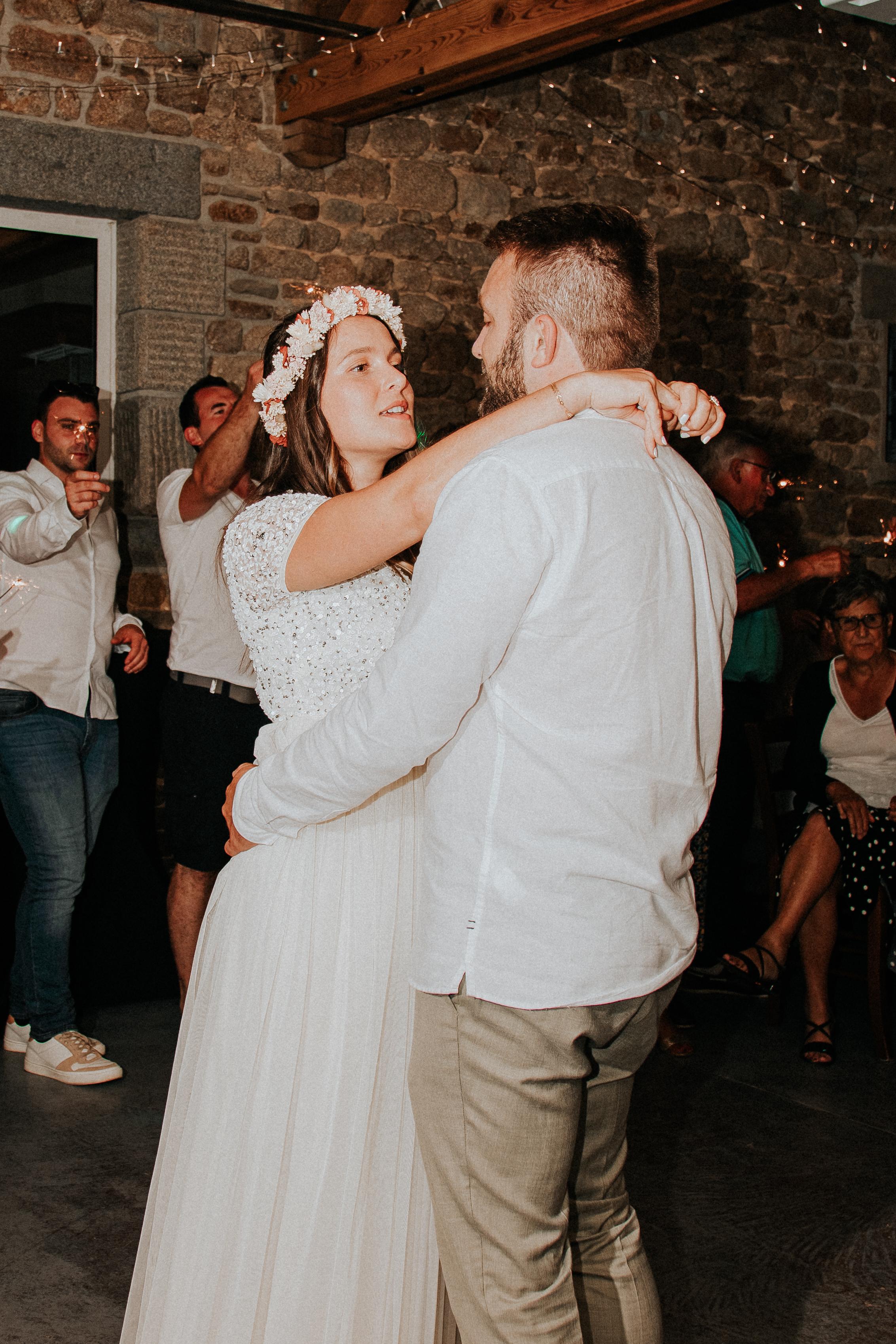 A Non-Traditional Wedding at Domaine de la Chapronnaie 2