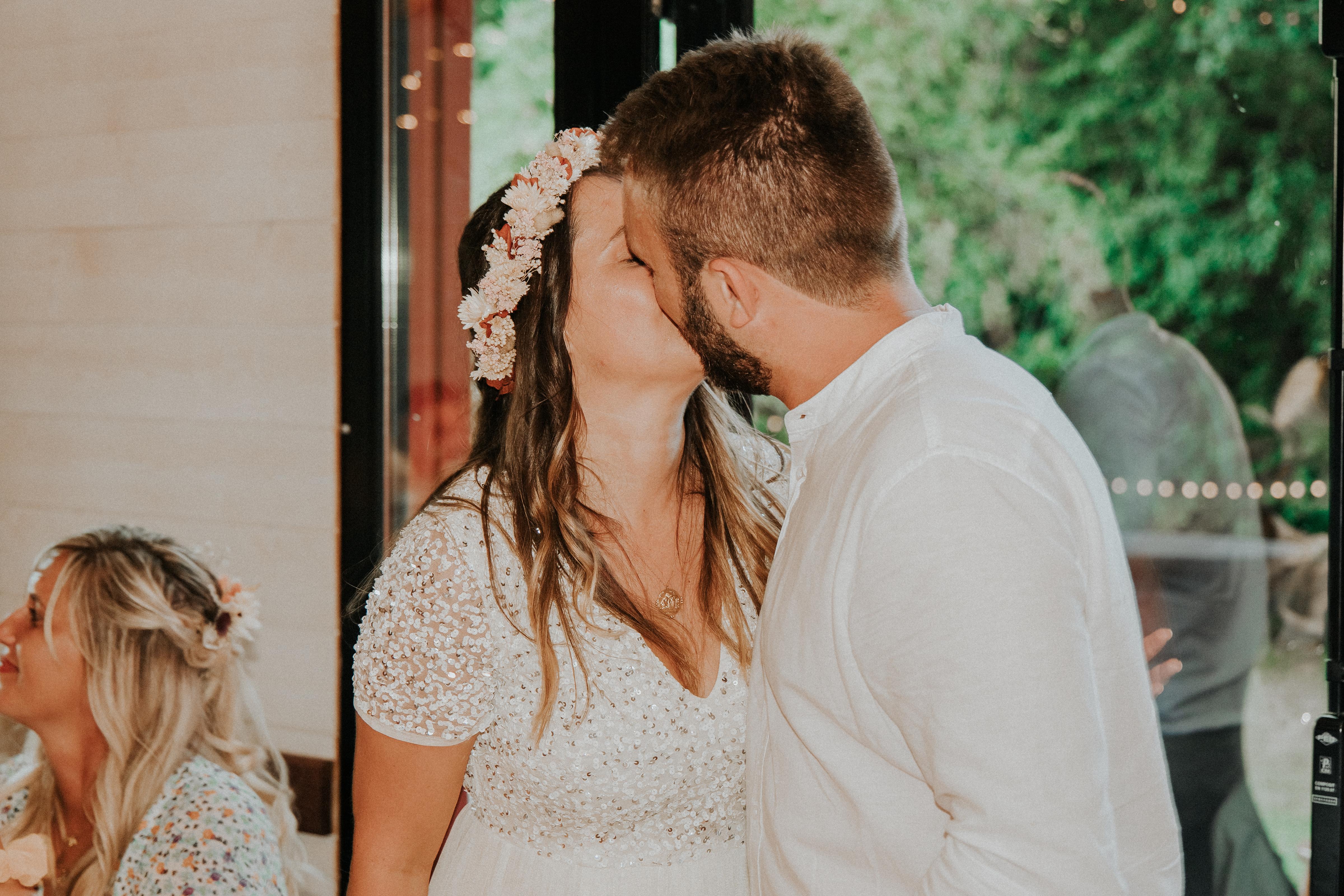 A Non-Traditional Wedding at Domaine de la Chapronnaie