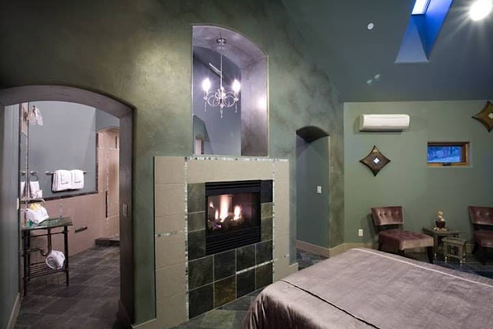 Della Terra Mountain Chateau portfolio 3