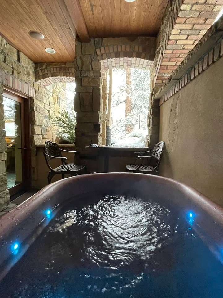 Della Terra Mountain Chateau portfolio 5