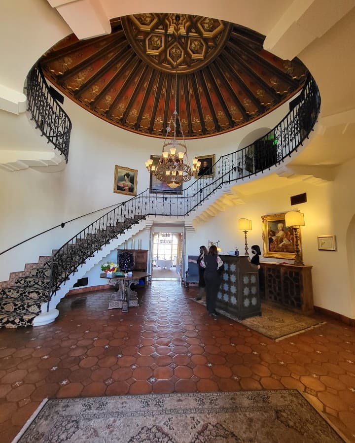 Wrigley Mansion & Geordie's portfolio 2