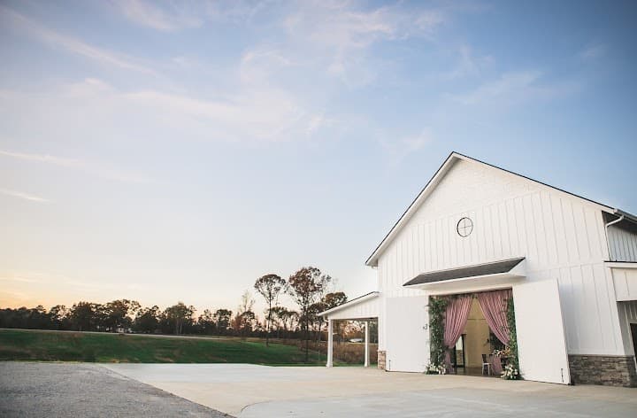 The Venue at Seven Oaks Farm