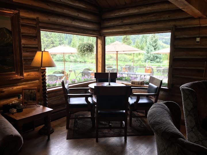 Ski Tip Lodge portfolio 1
