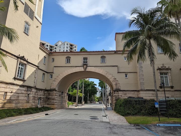 Douglas Entrance