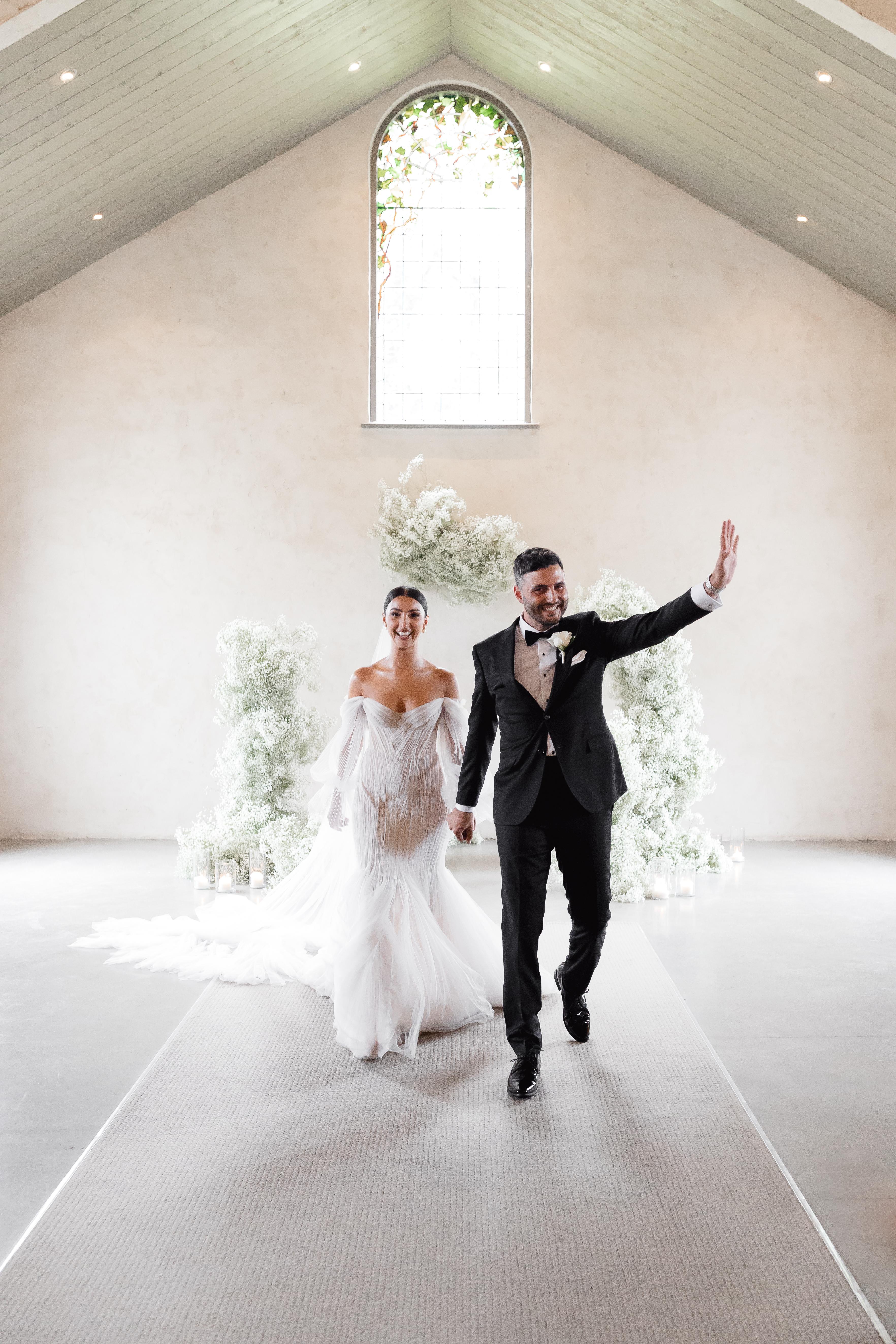 A Romantic Summer Wedding at Stones of the Yarra Valley photo 3