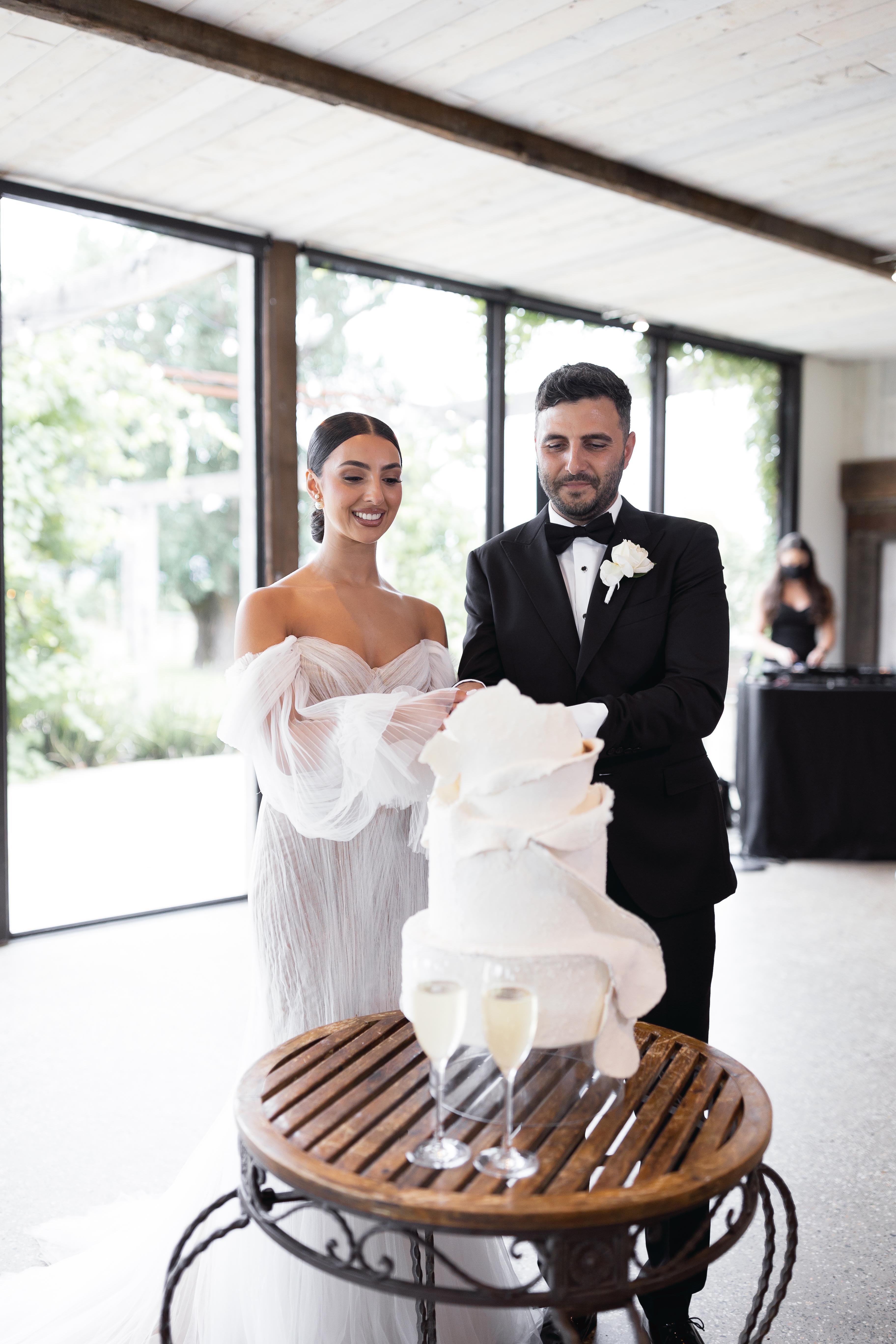 A Romantic Summer Wedding at Stones of the Yarra Valley 33