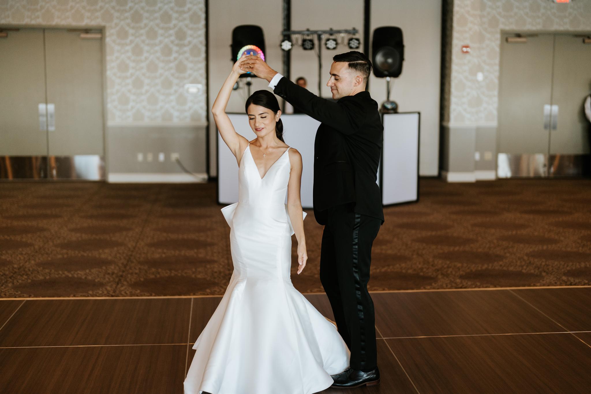 A Romantic Summer Wedding at Venezia Restaurant Boston 32