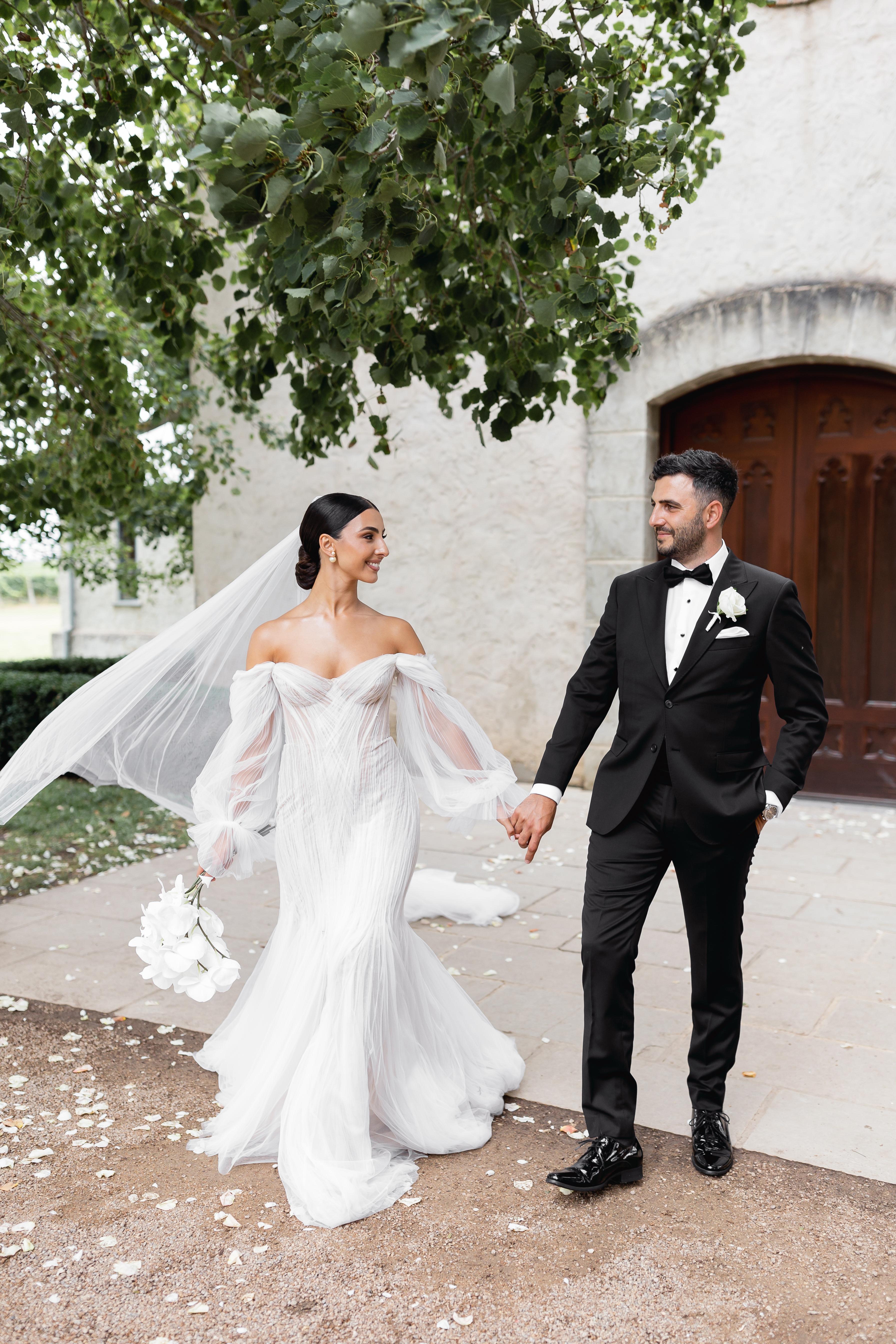 A Romantic Summer Wedding at Stones of the Yarra Valley photo 5
