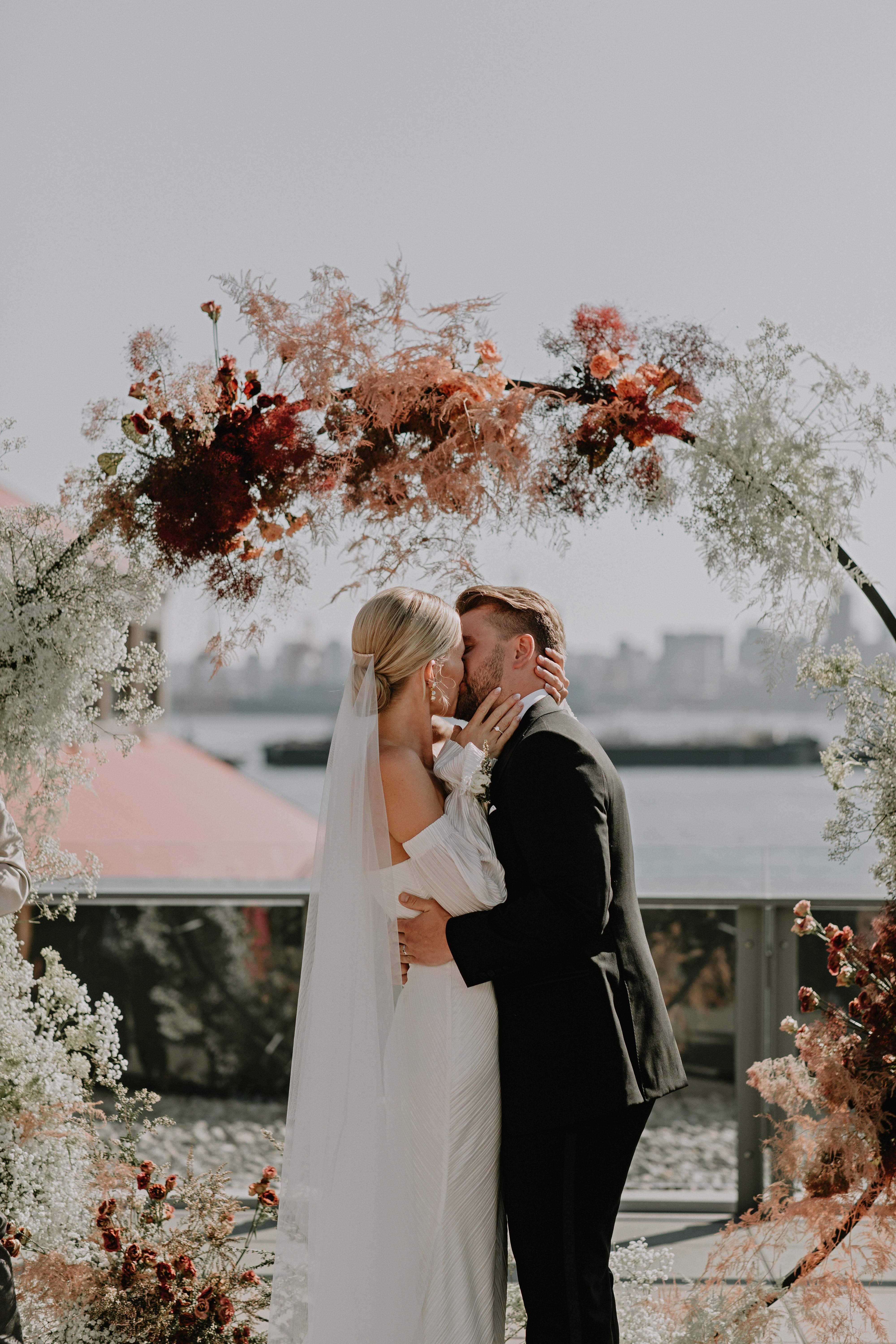 A Romantic Summer Wedding at The Wallace 47