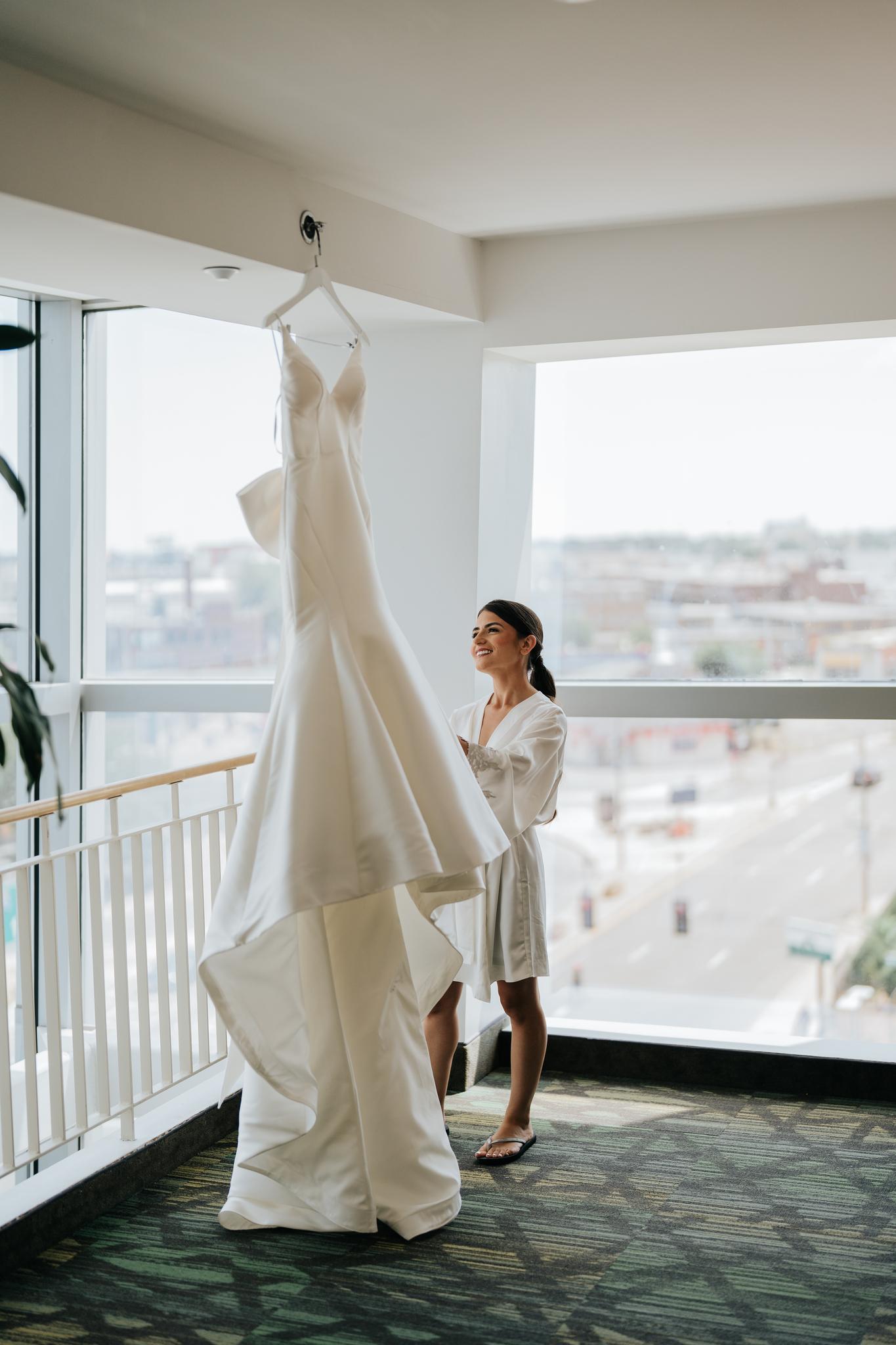 A Romantic Summer Wedding at Venezia Restaurant Boston 6