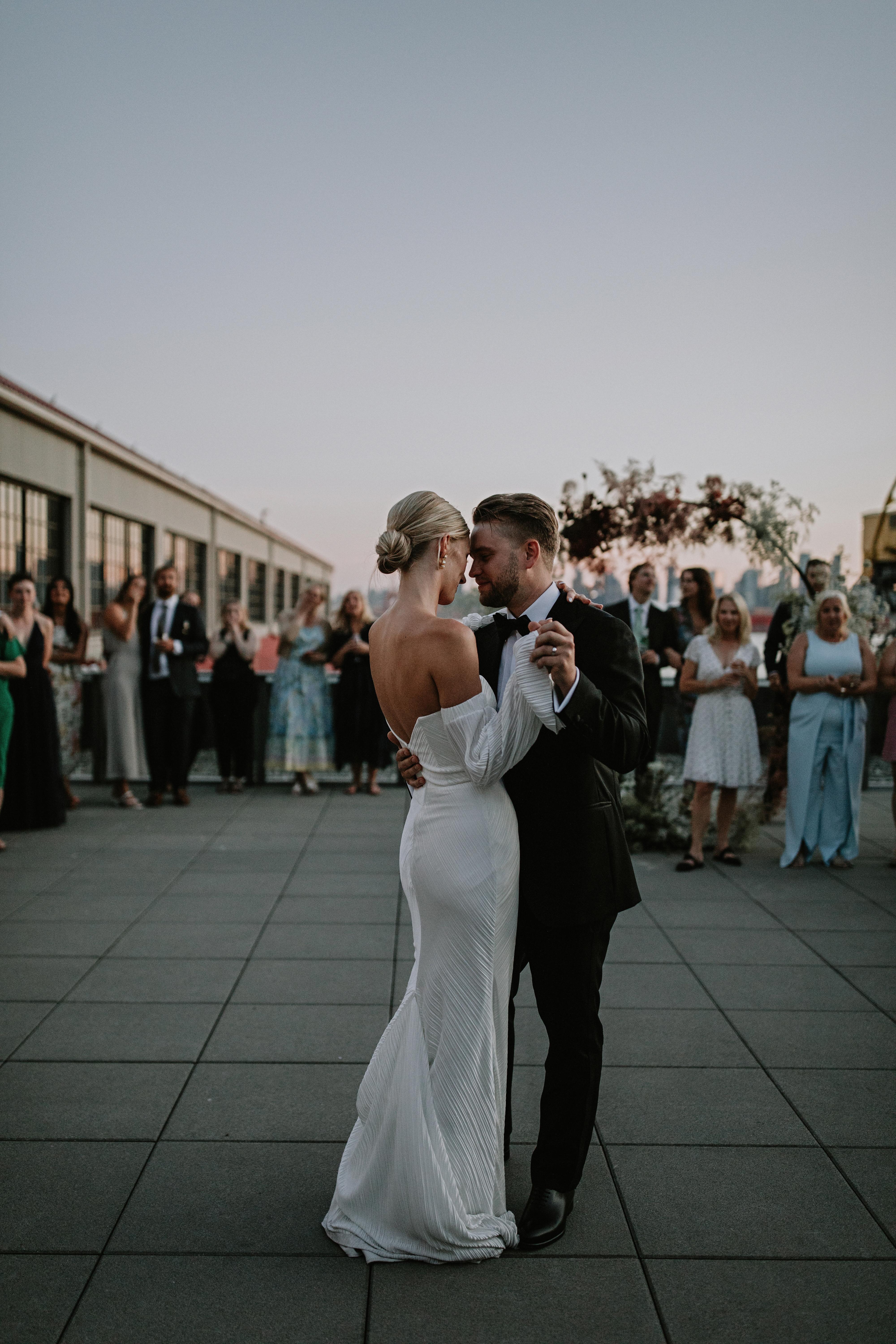 A Romantic Summer Wedding at The Wallace 49