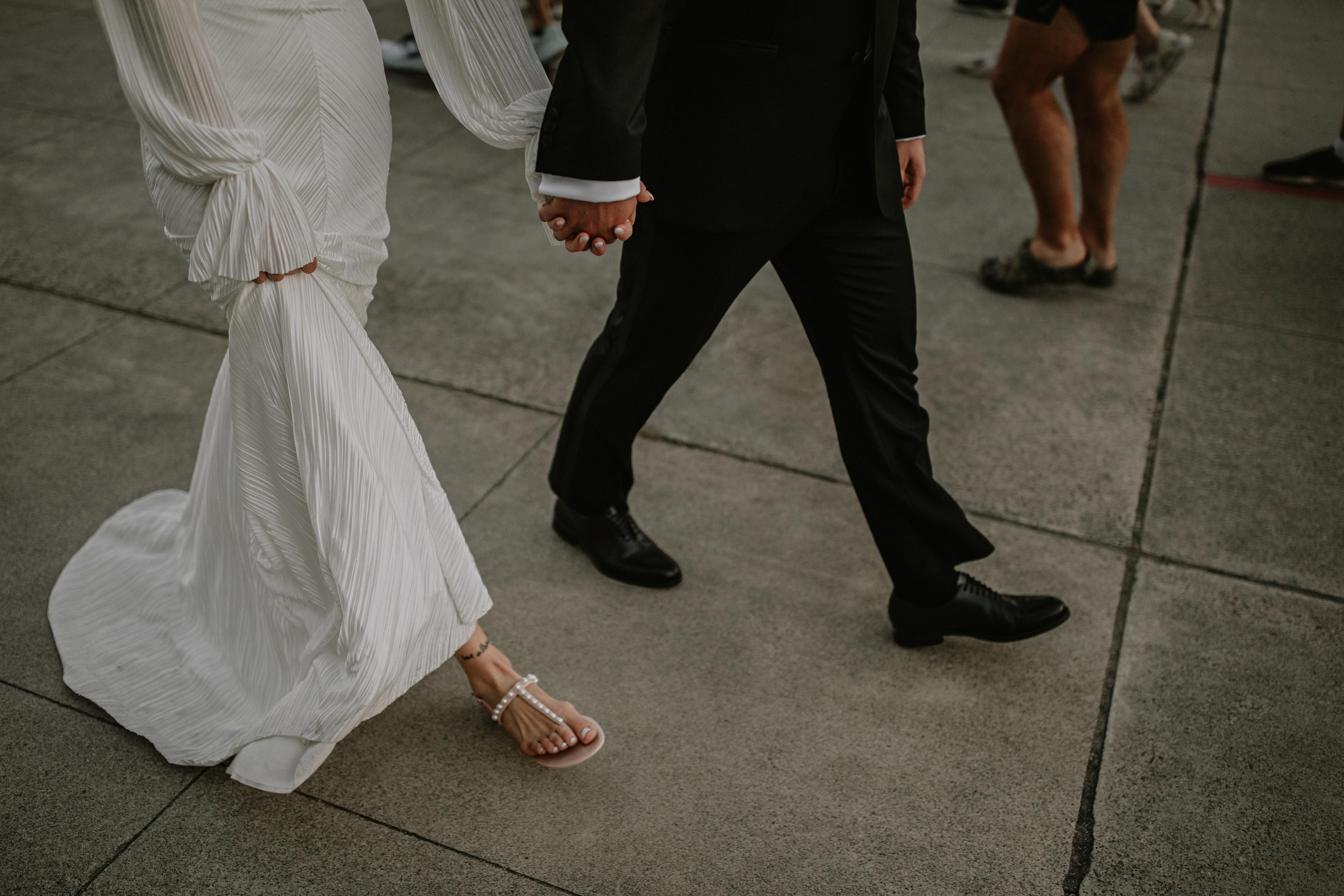 A Romantic Summer Wedding at The Wallace 27