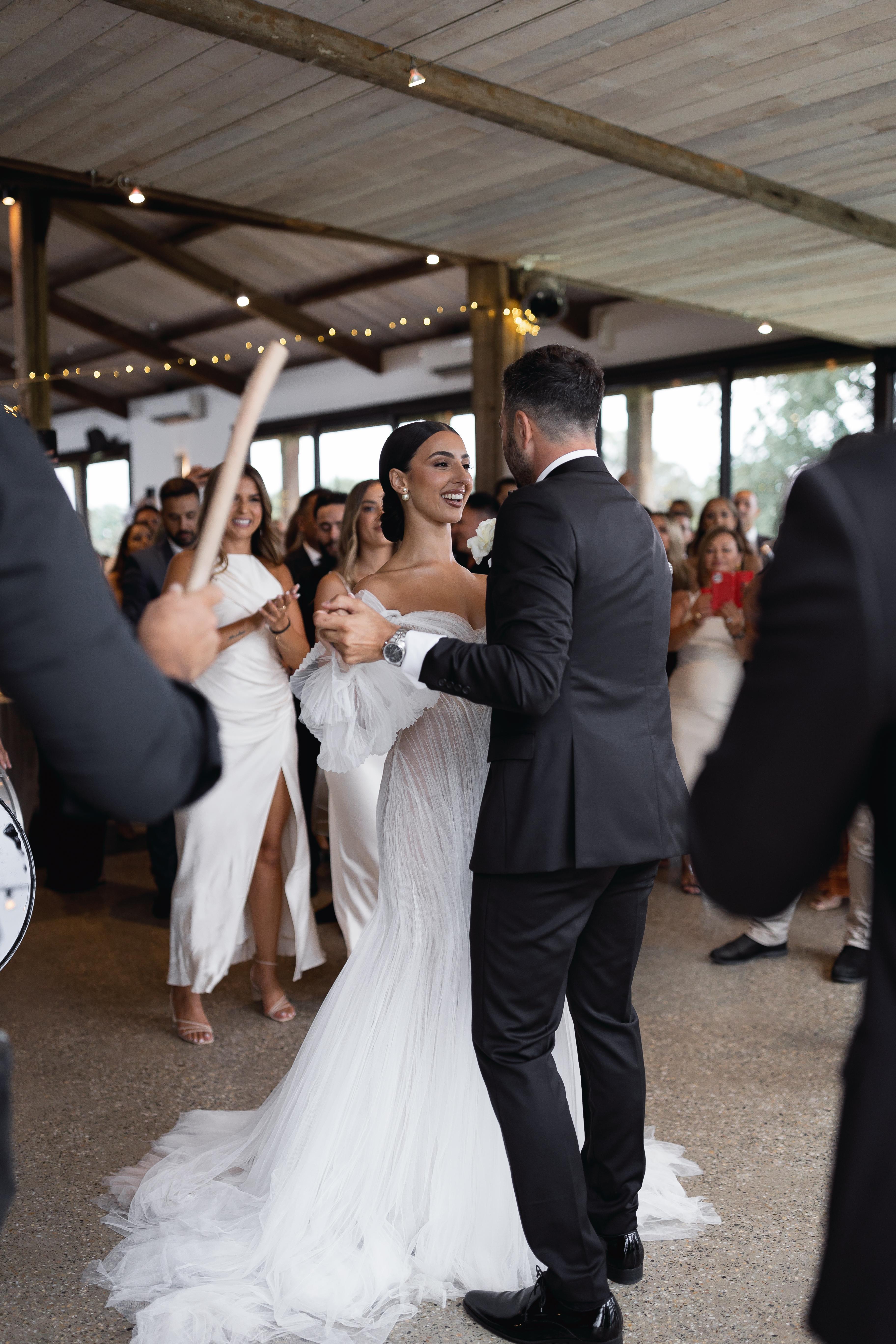 A Romantic Summer Wedding at Stones of the Yarra Valley photo 2