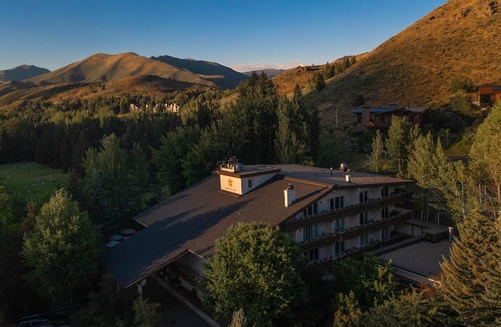 Knob Hill Inn Sun Valley portfolio 4