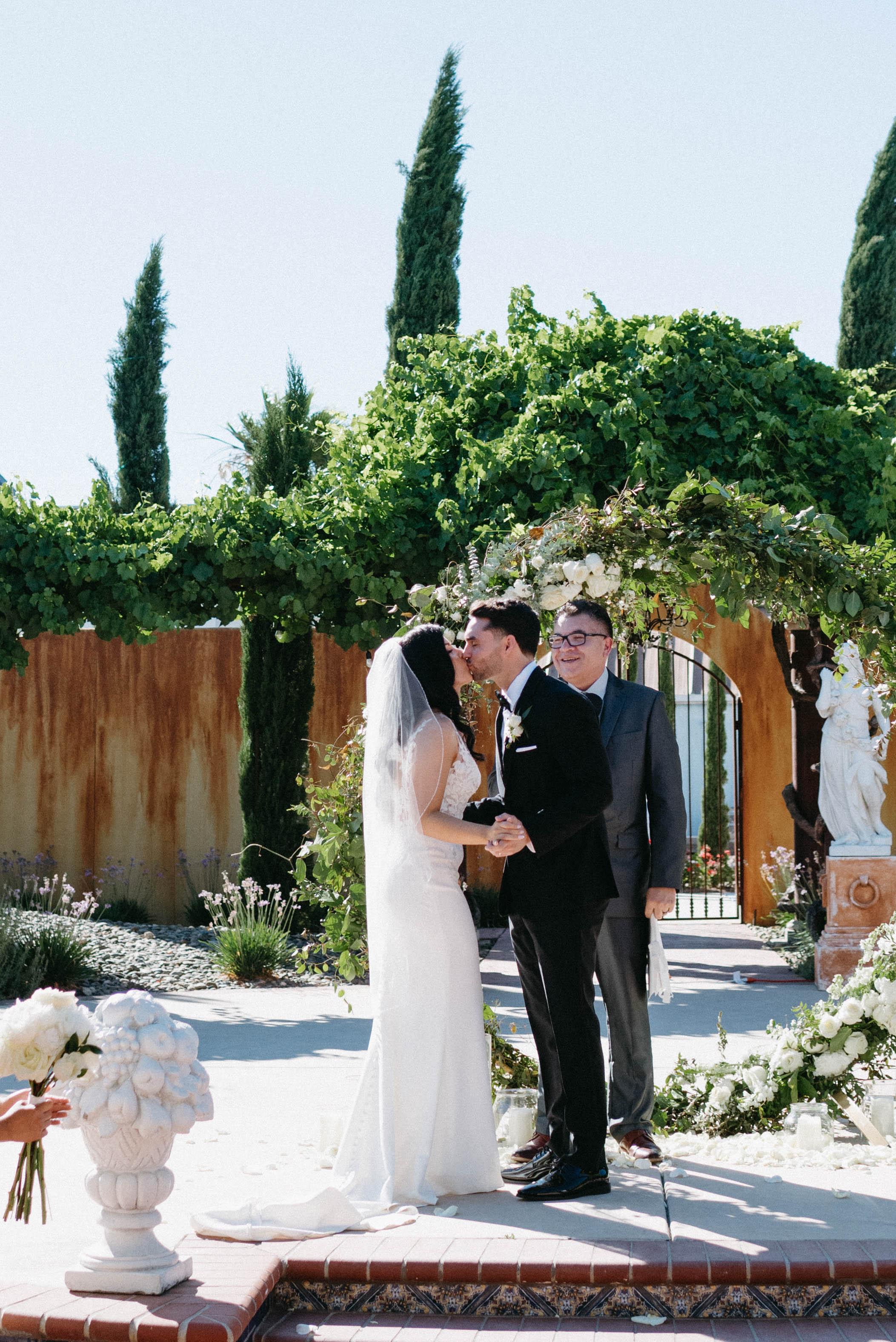A Romantic Summer Wedding at St. Jorge Winery 7