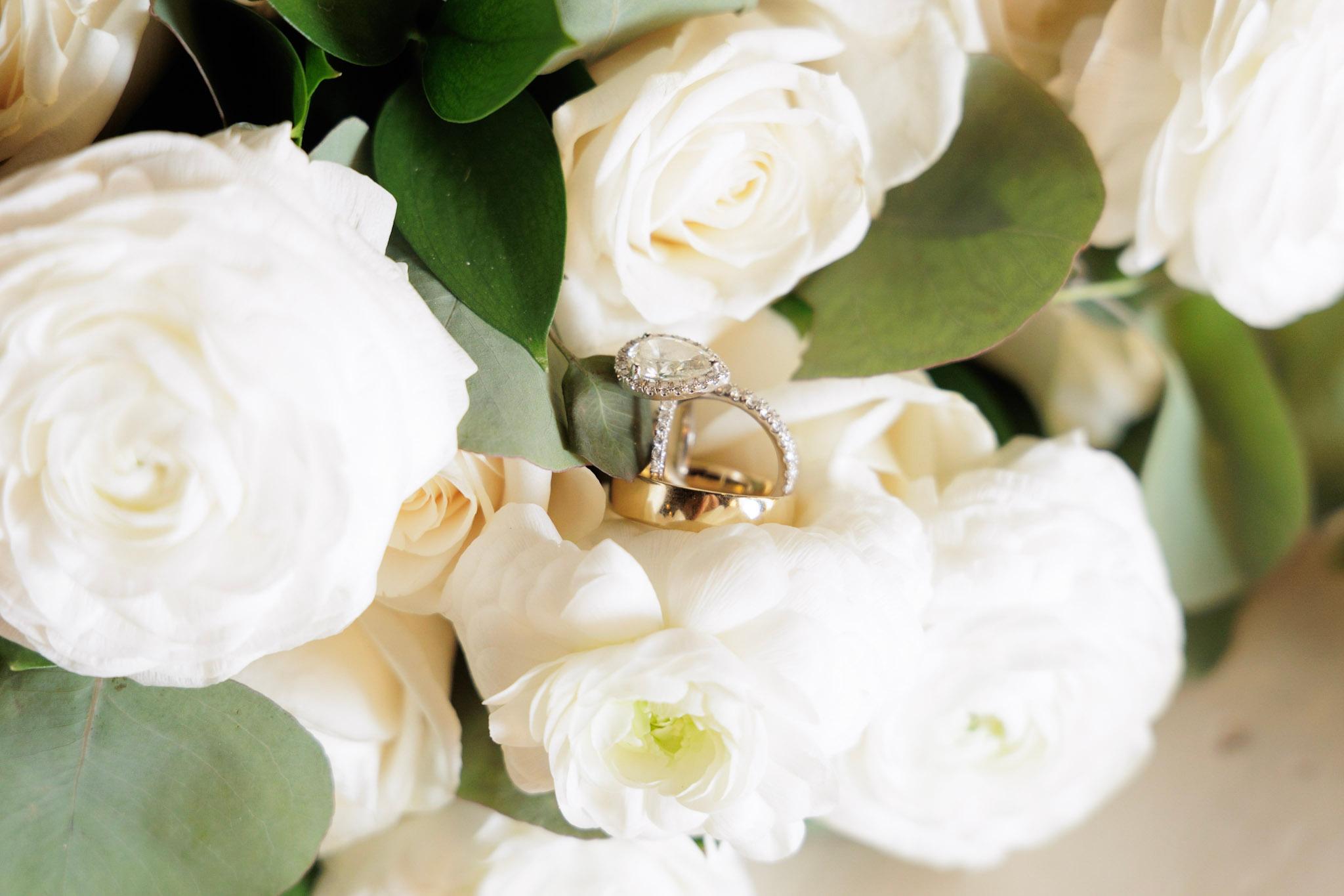 A Glamorous Summer Wedding at Renaissance Island 2