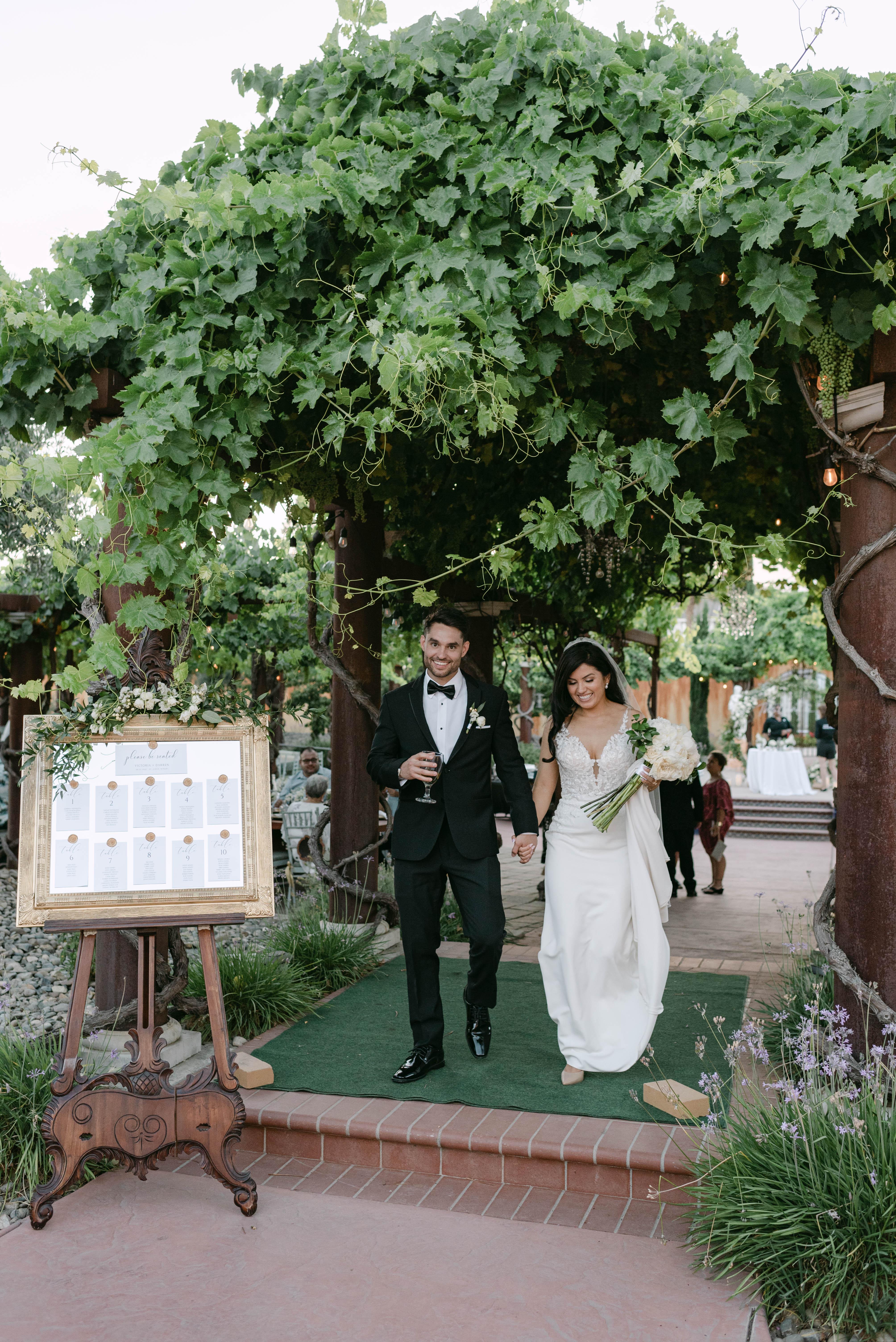 A Romantic Summer Wedding at St. Jorge Winery 35