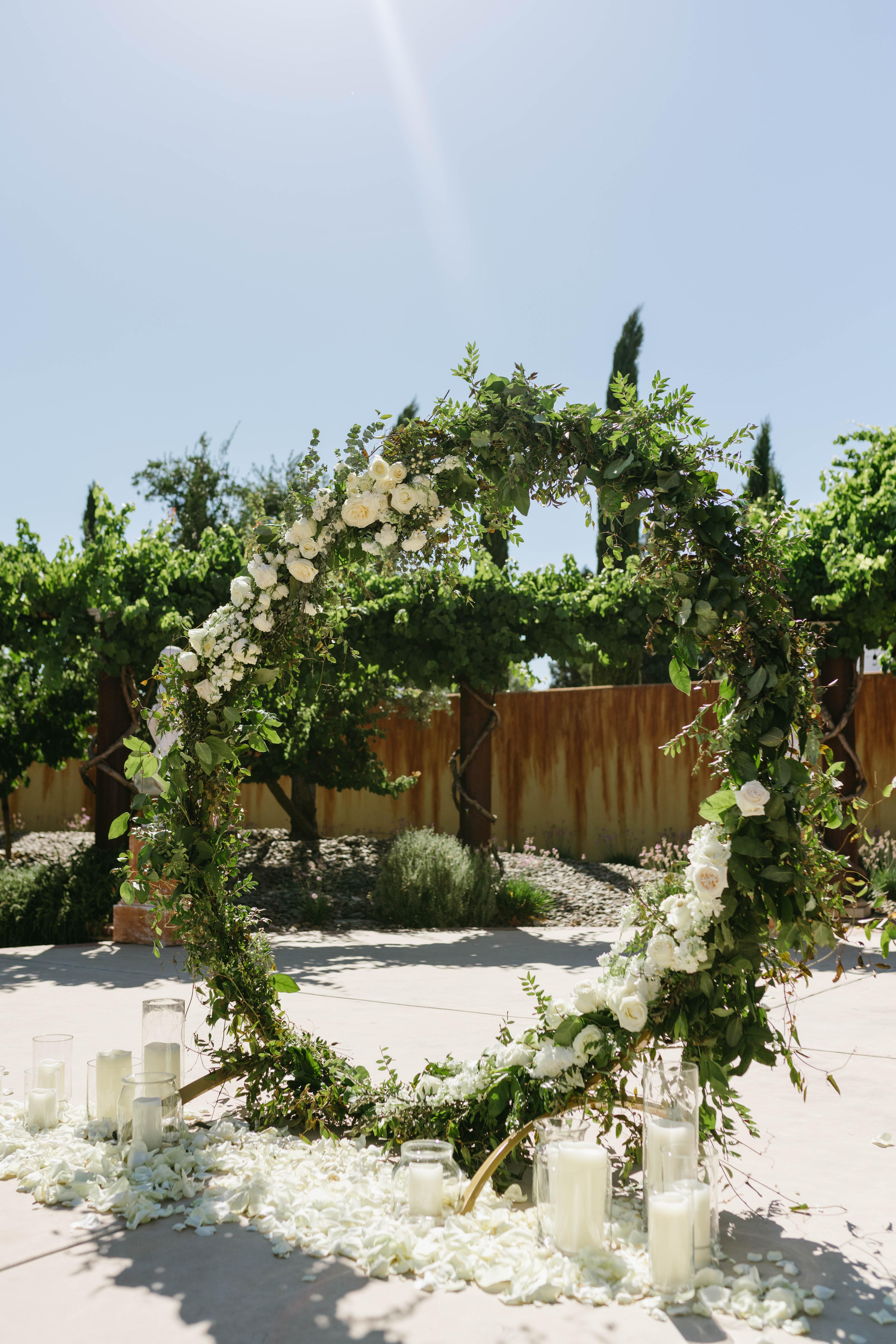 A Romantic Summer Wedding at St. Jorge Winery 32
