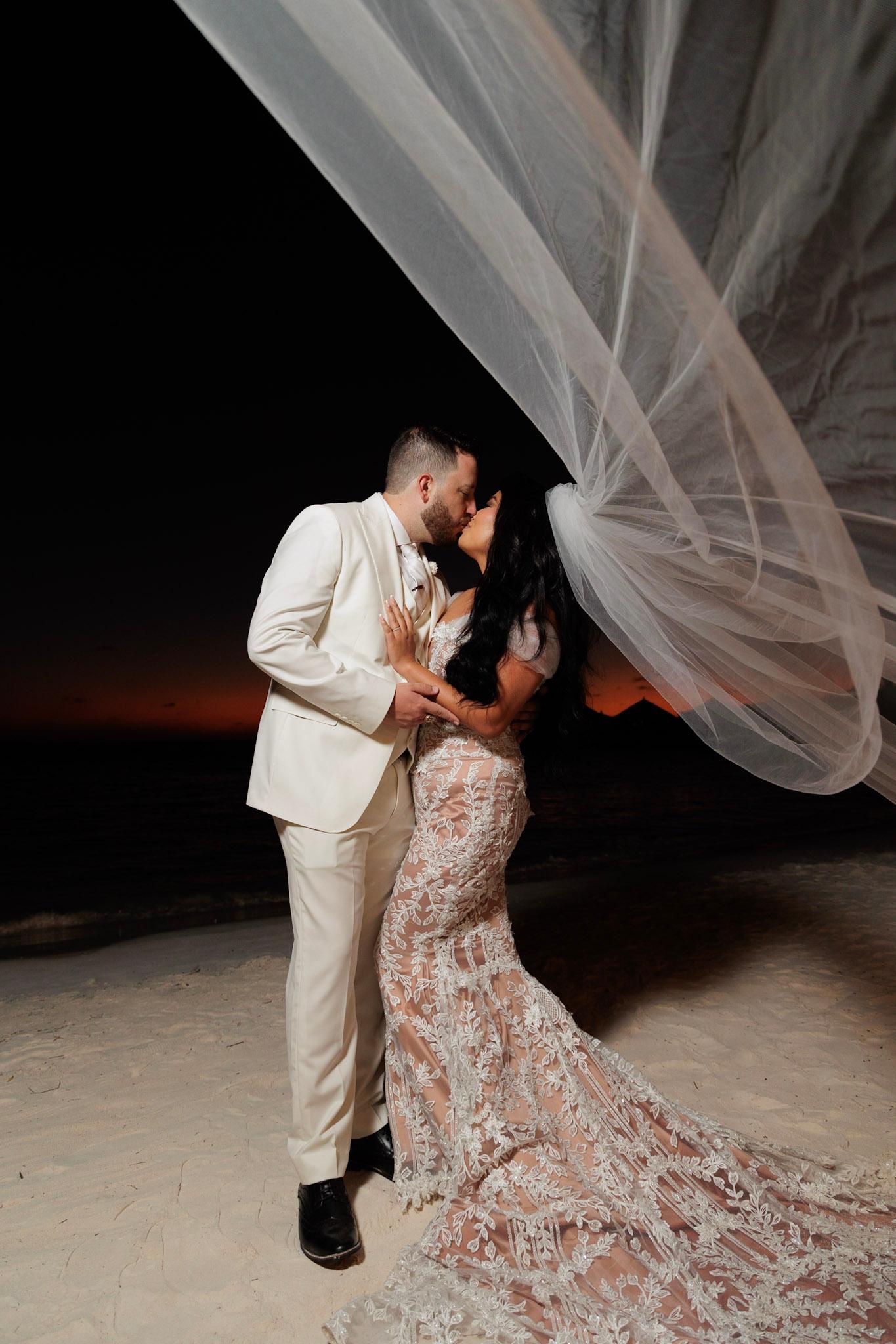 A Glamorous Summer Wedding at Renaissance Island 8