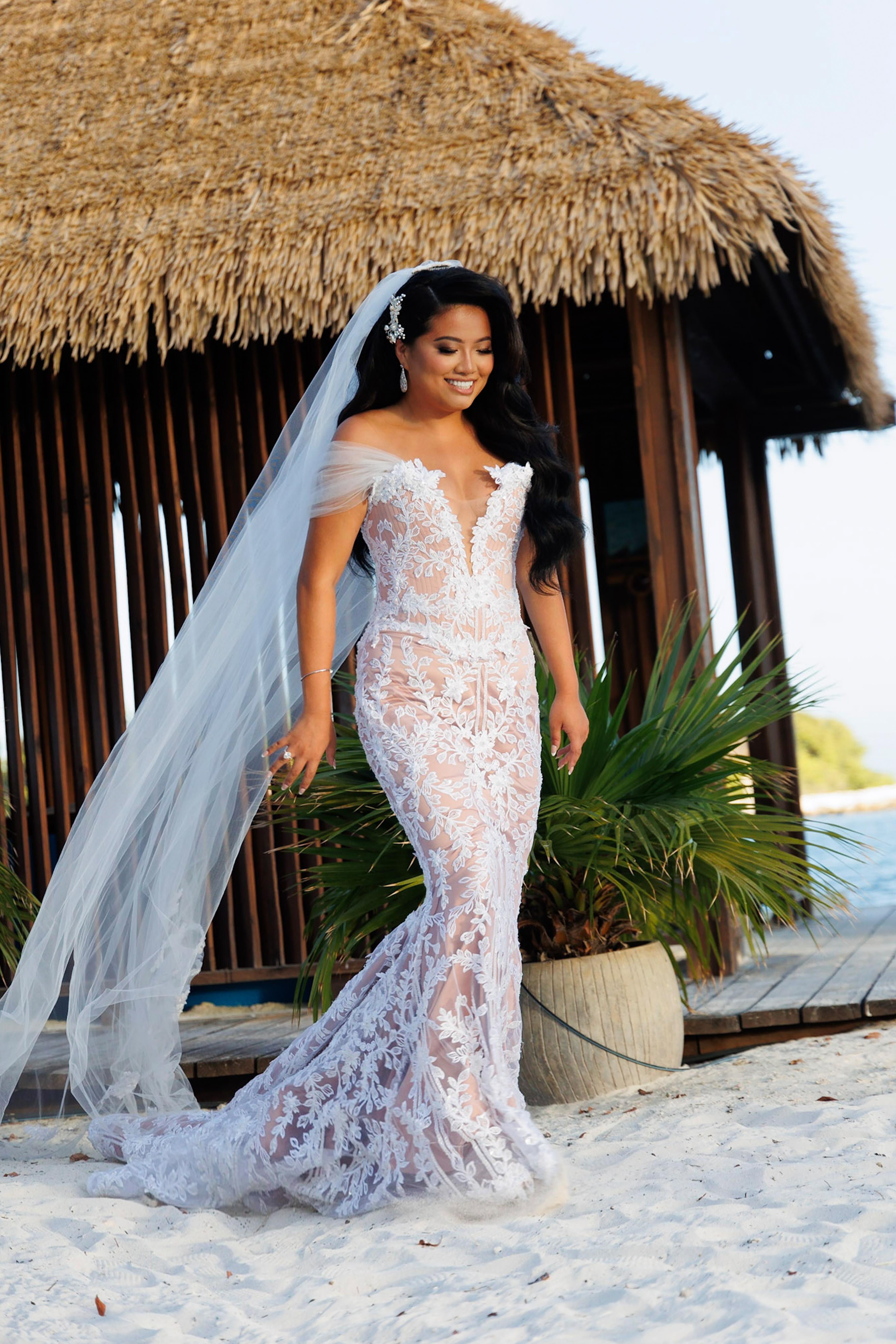 A Glamorous Summer Wedding at Renaissance Island 84
