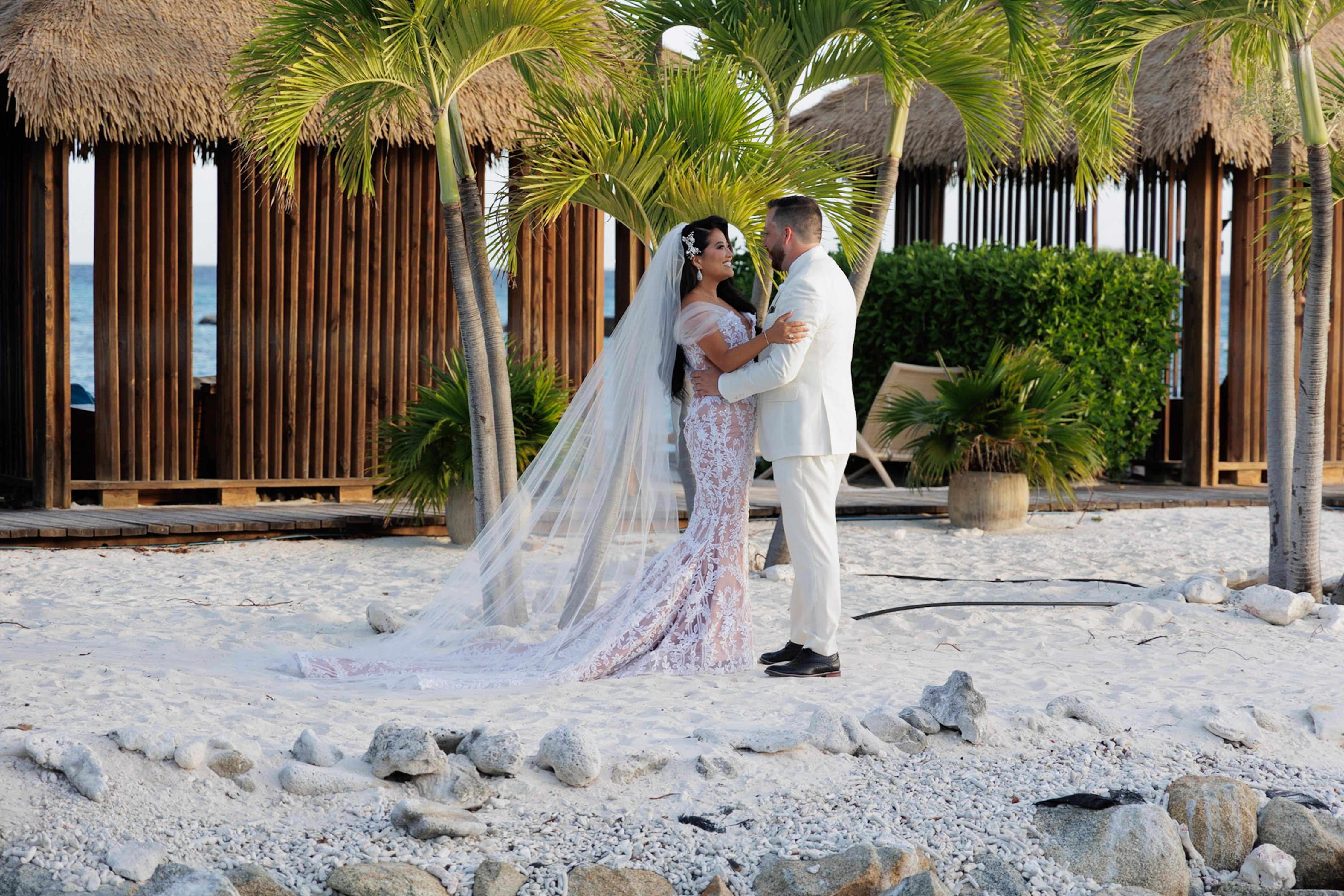 A Glamorous Summer Wedding at Renaissance Island 81
