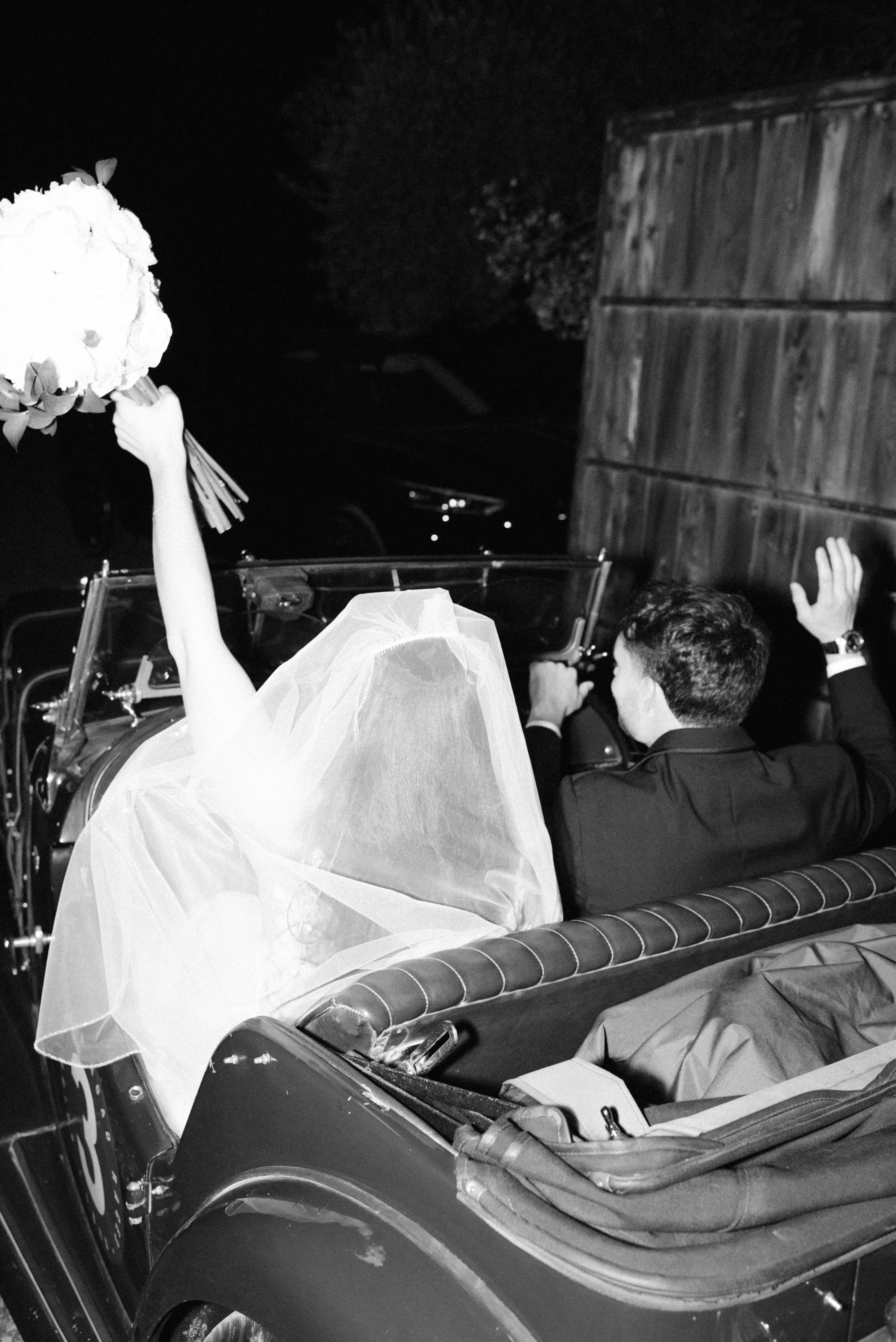 A Romantic Summer Wedding at St. Jorge Winery