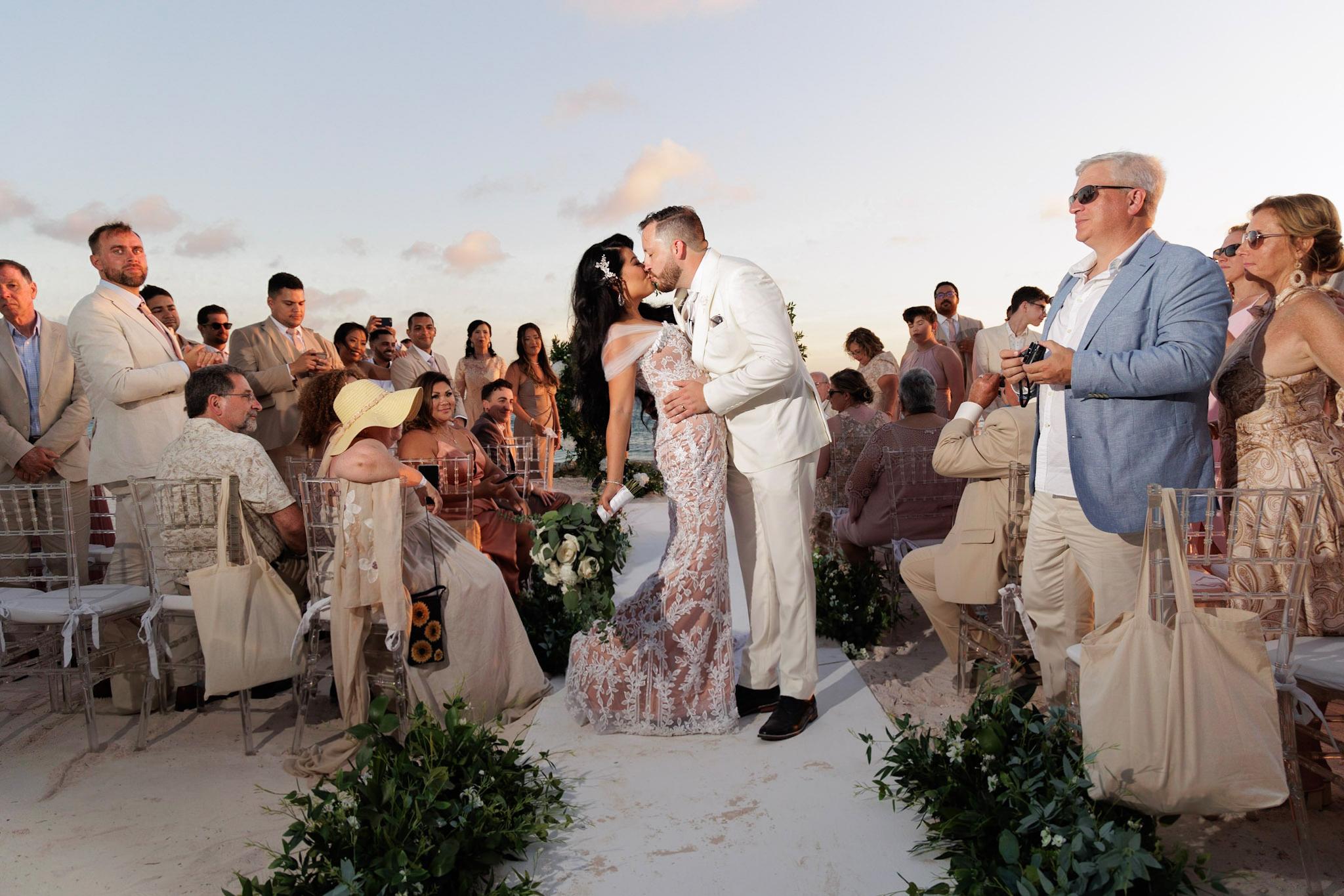 A Glamorous Summer Wedding at Renaissance Island 44