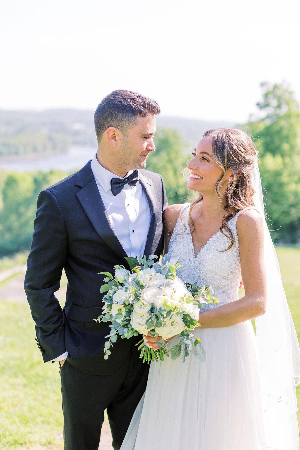 A Classic Spring Wedding at Skyview Golf Club