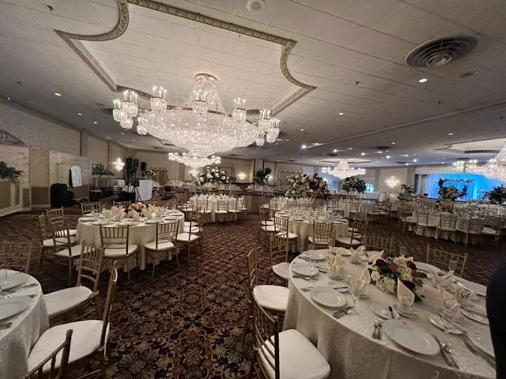 Birchwood Manor