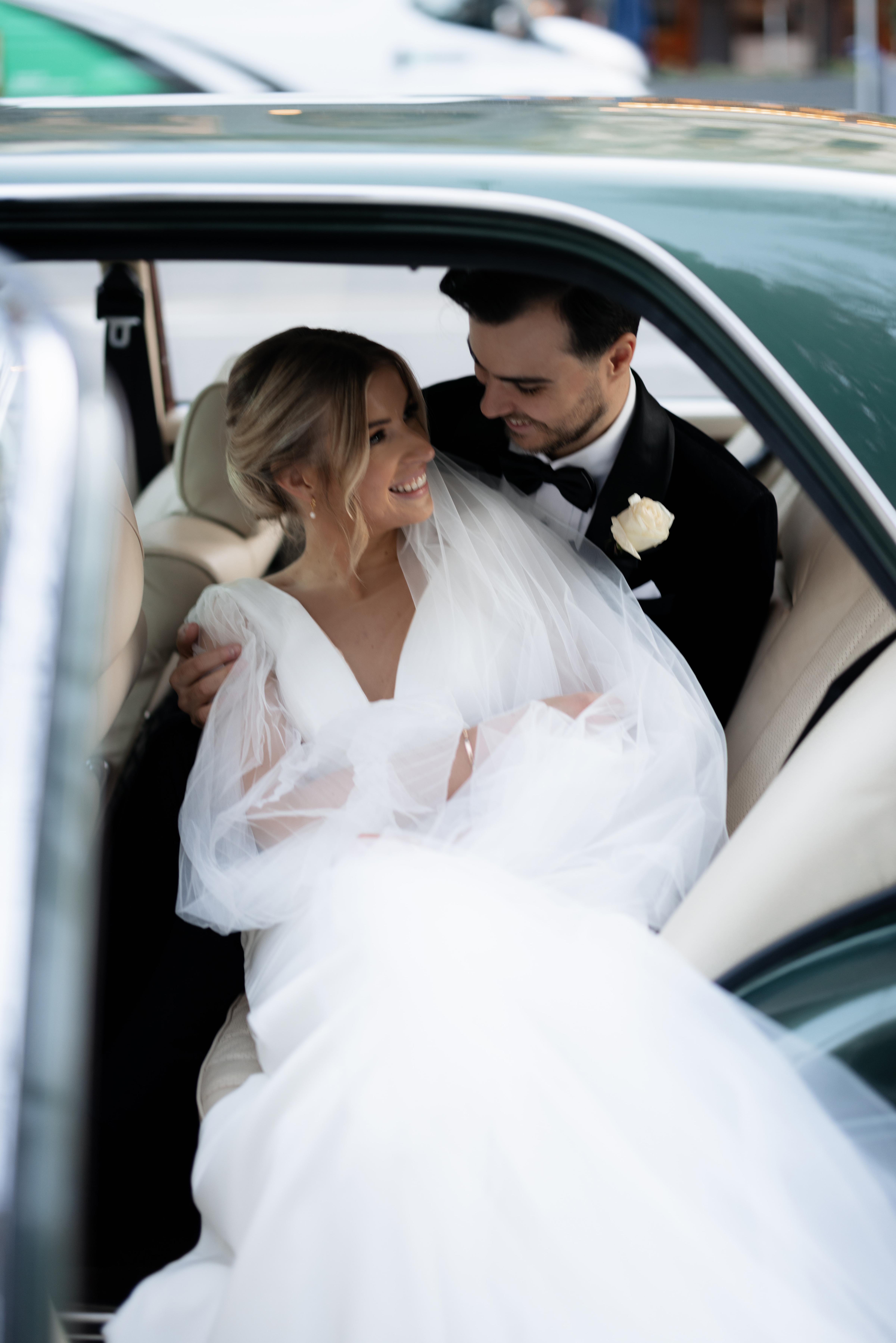 A Glamorous Summer Wedding at Half Acre 4
