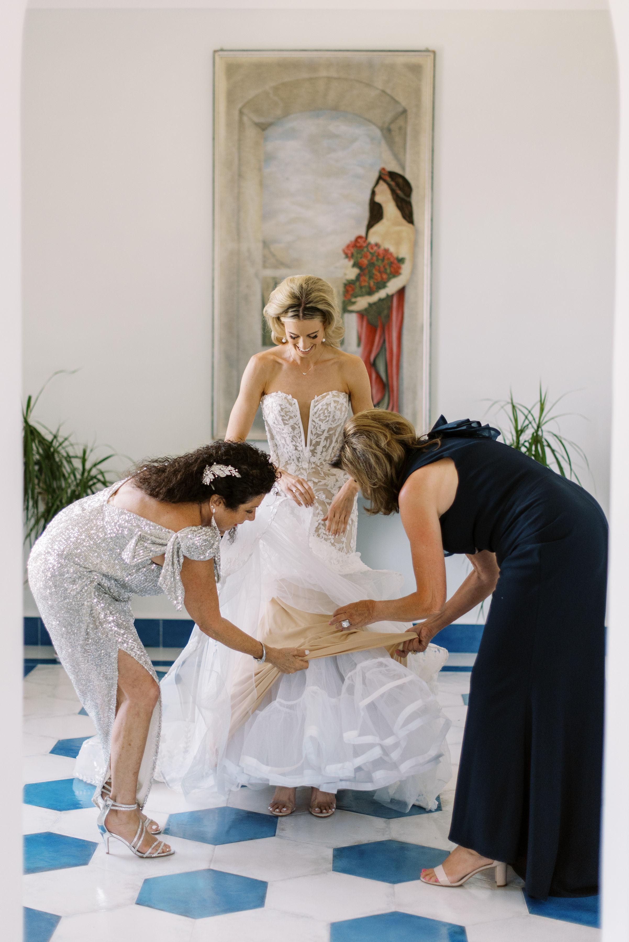 A Romantic Summer Wedding at Villa Eva 21