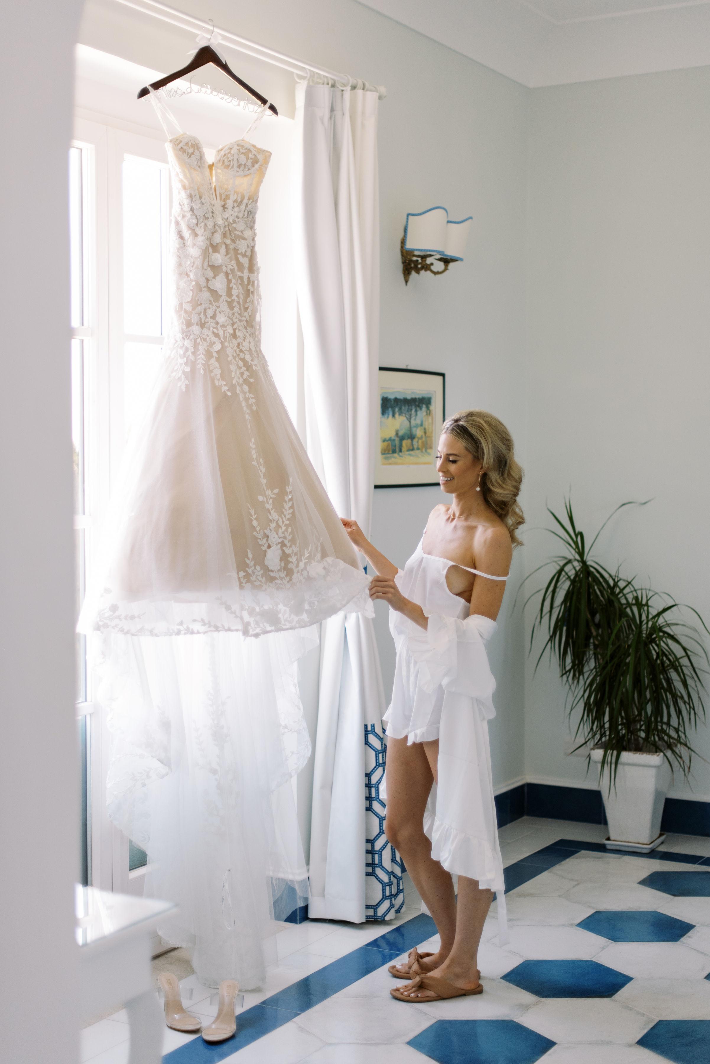 A Romantic Summer Wedding at Villa Eva 11