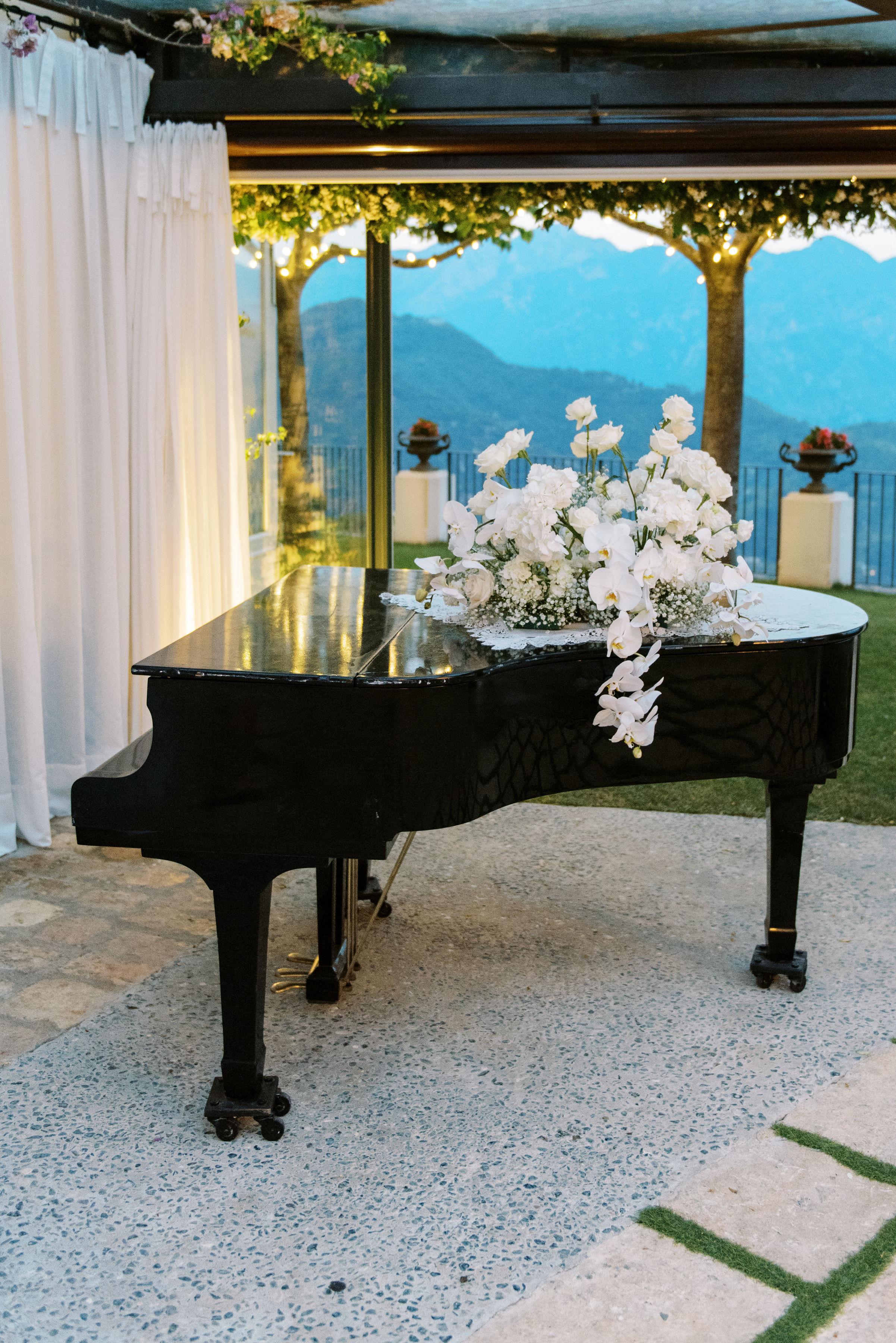 A Romantic Summer Wedding at Villa Eva 42