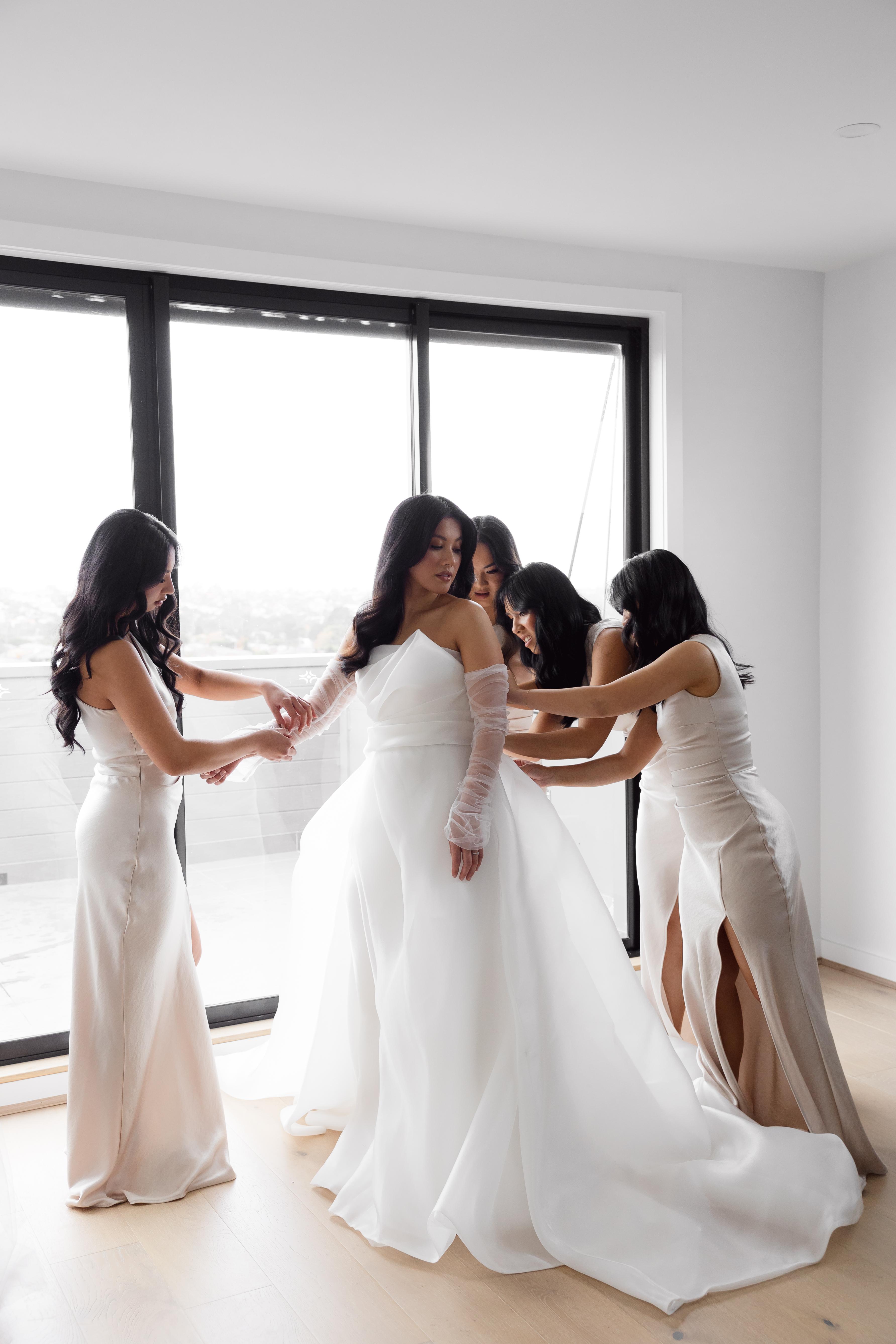 A Glamorous Summer Wedding at Bramleigh Estate 24