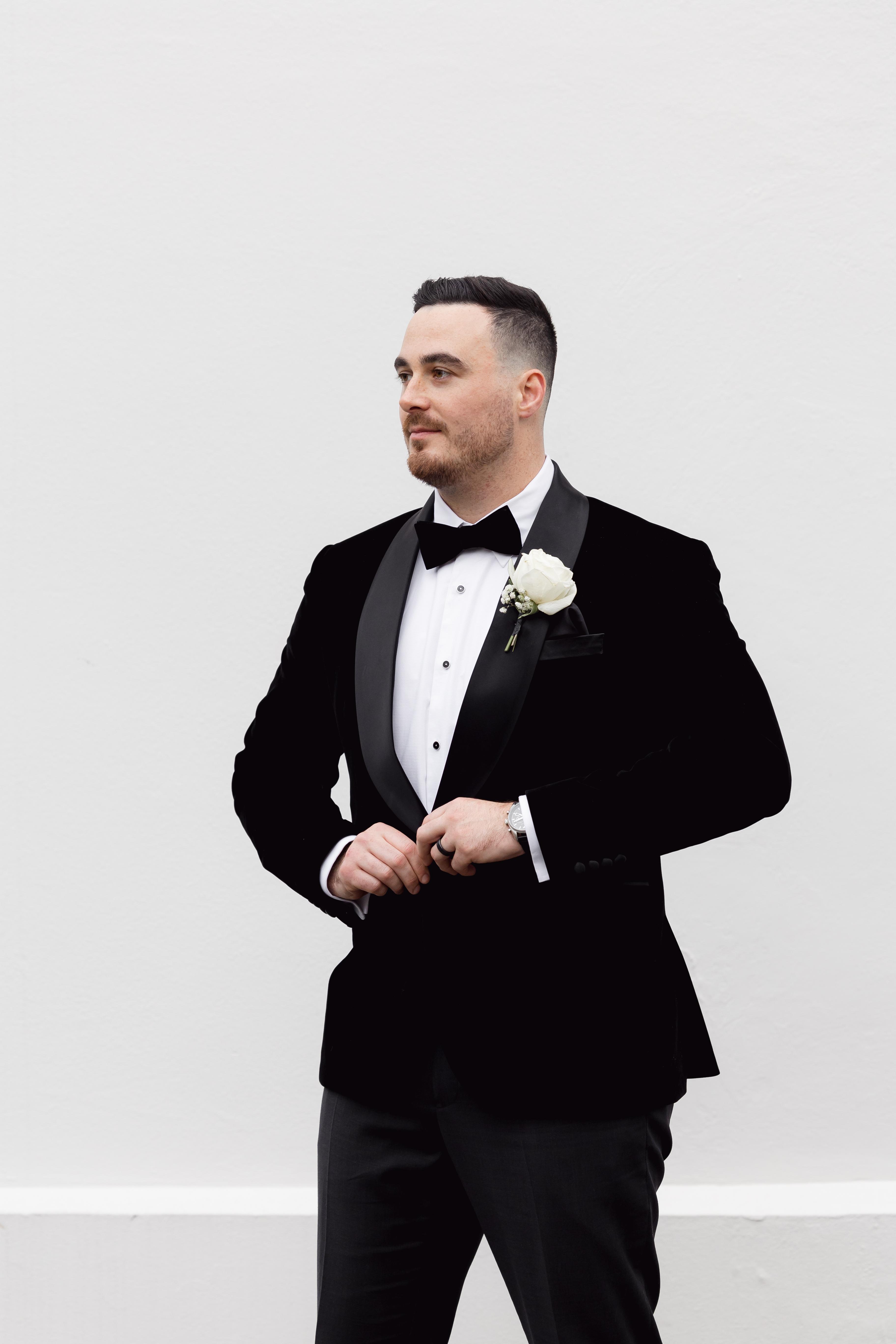 A Glamorous Summer Wedding at Bramleigh Estate 1