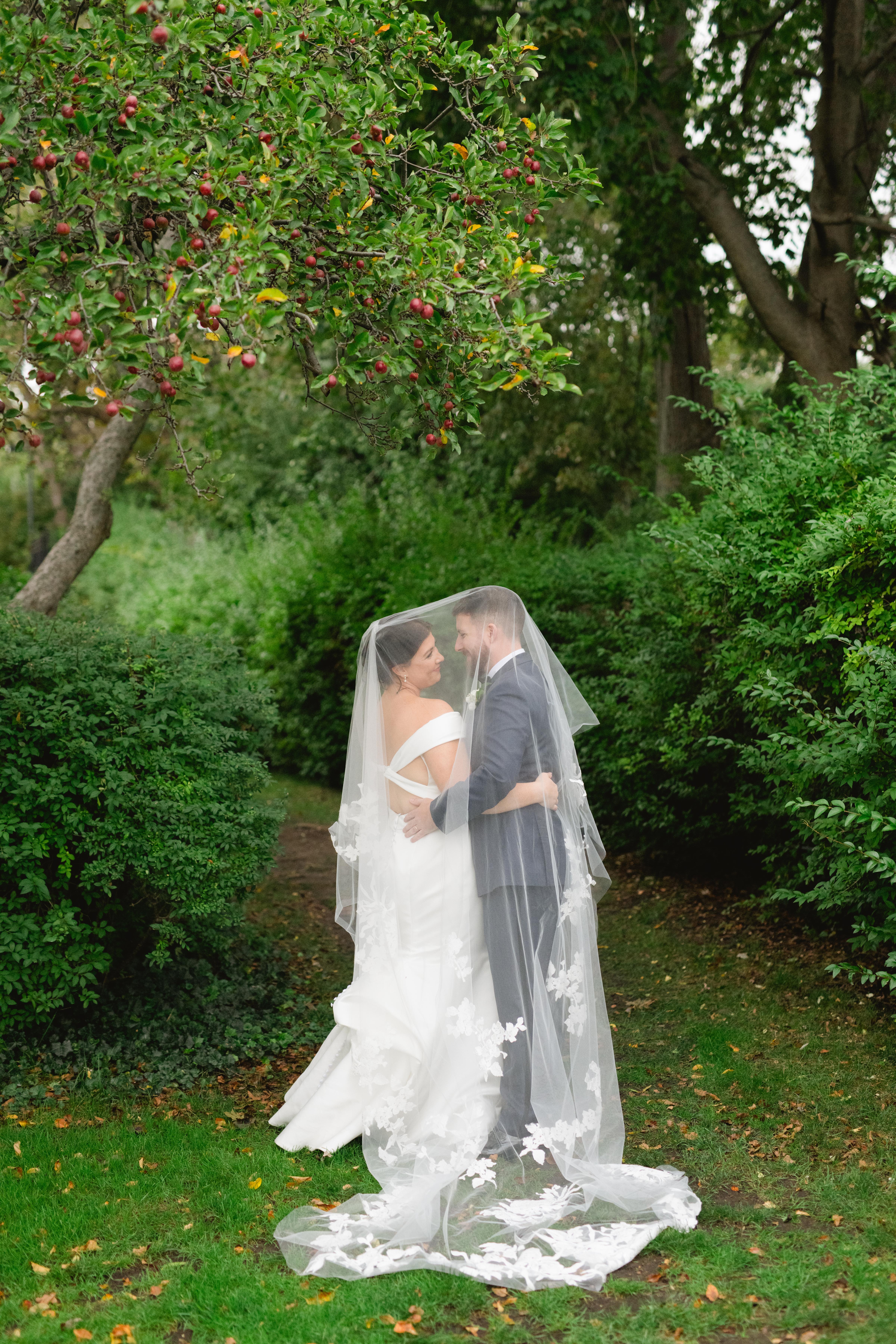 A Romantic Fall Wedding at The War Memorial 98