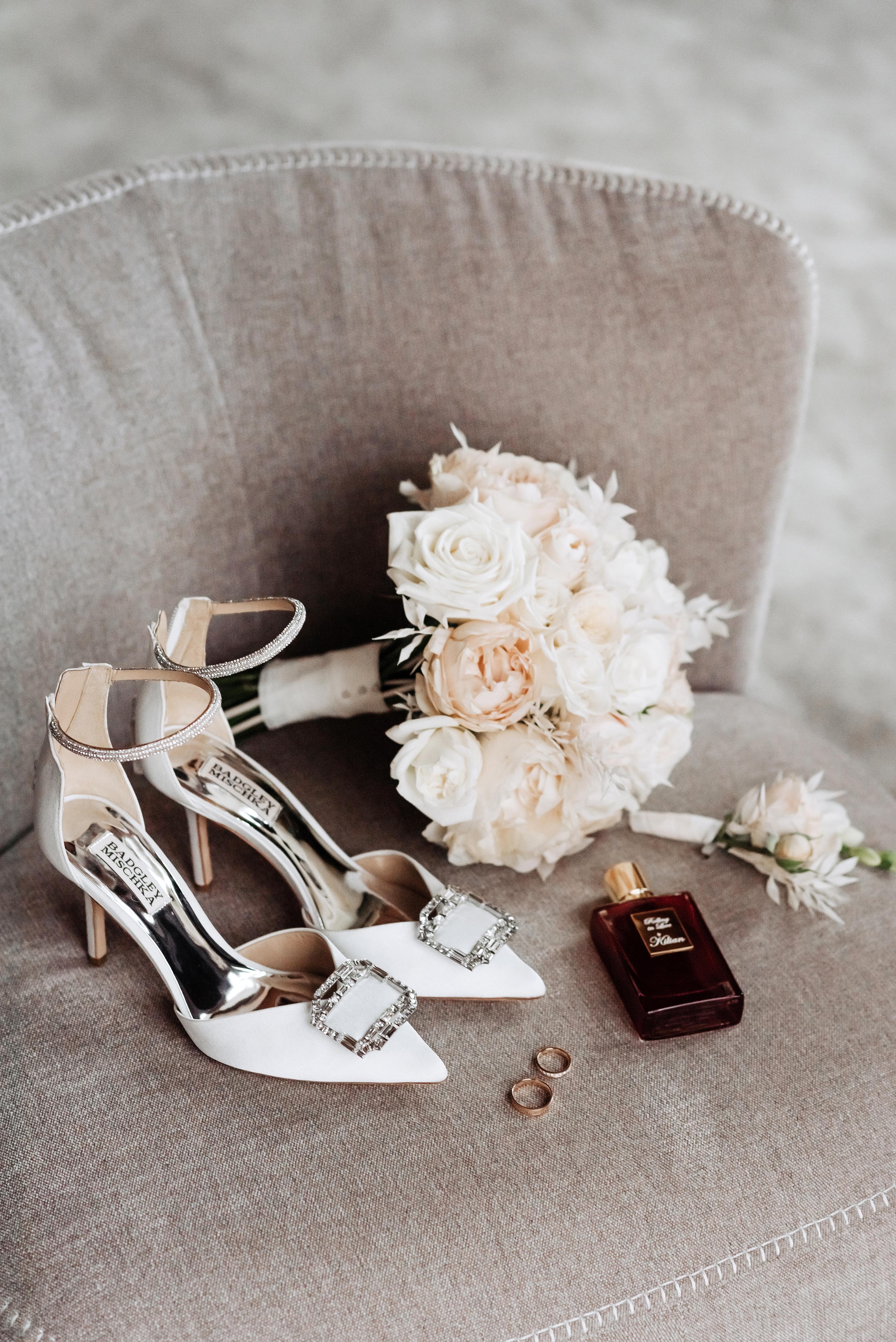 A Glamorous Summer Wedding at Panska Gora 41