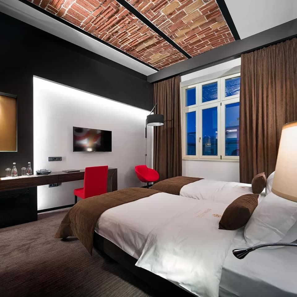 BankHotel Lviv portfolio 1