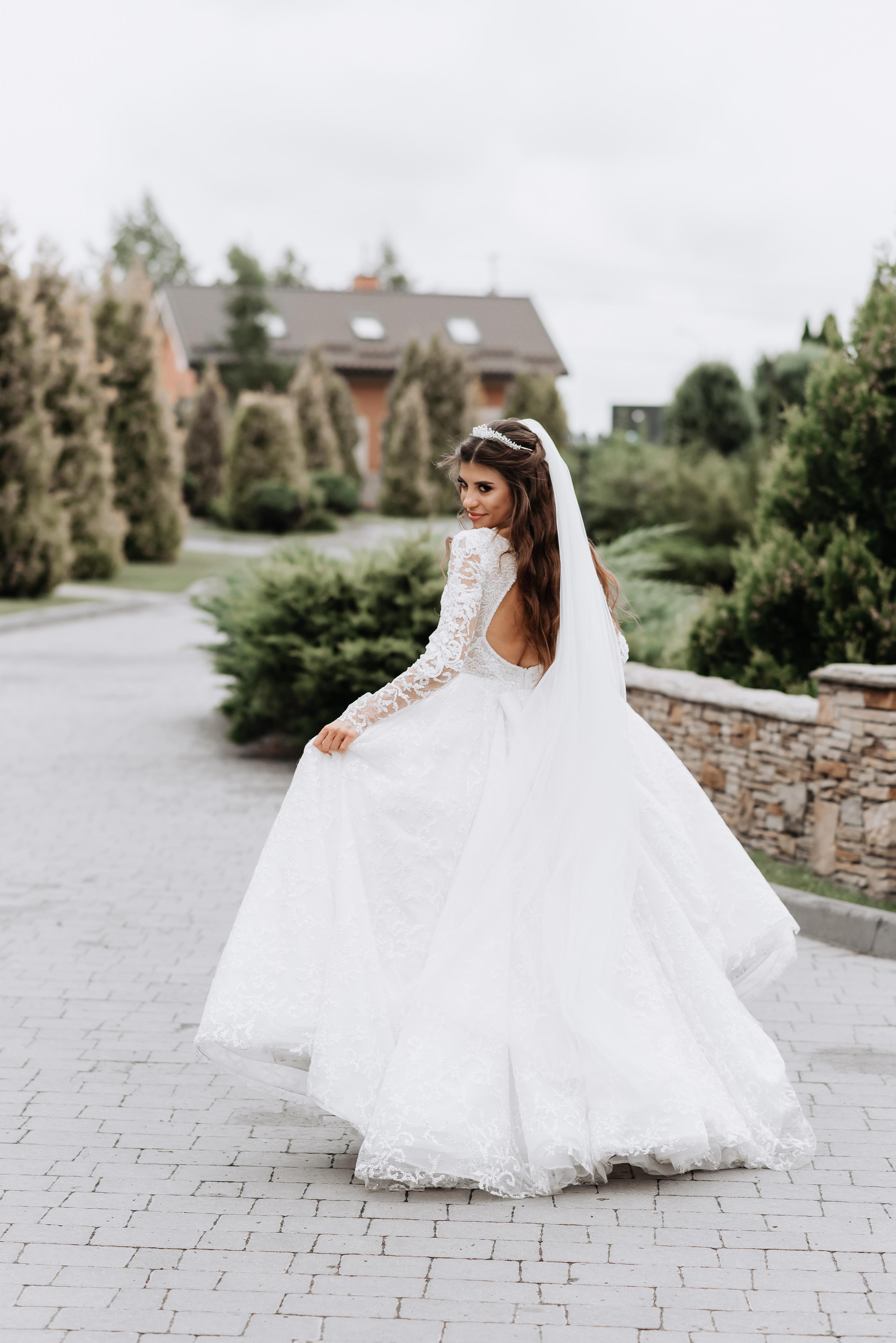 A Glamorous Summer Wedding at Panska Gora 2