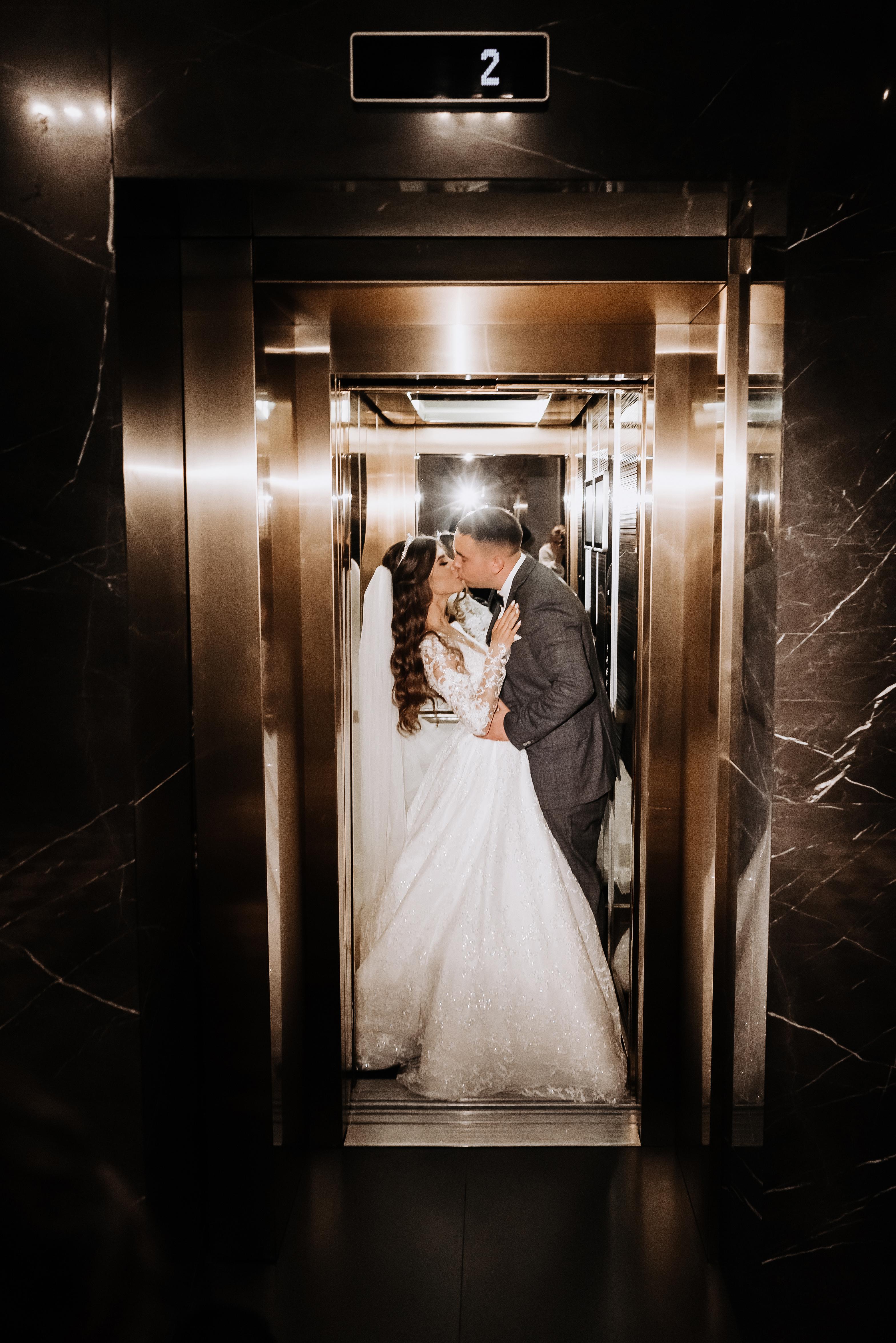 A Glamorous Summer Wedding at Panska Gora 20
