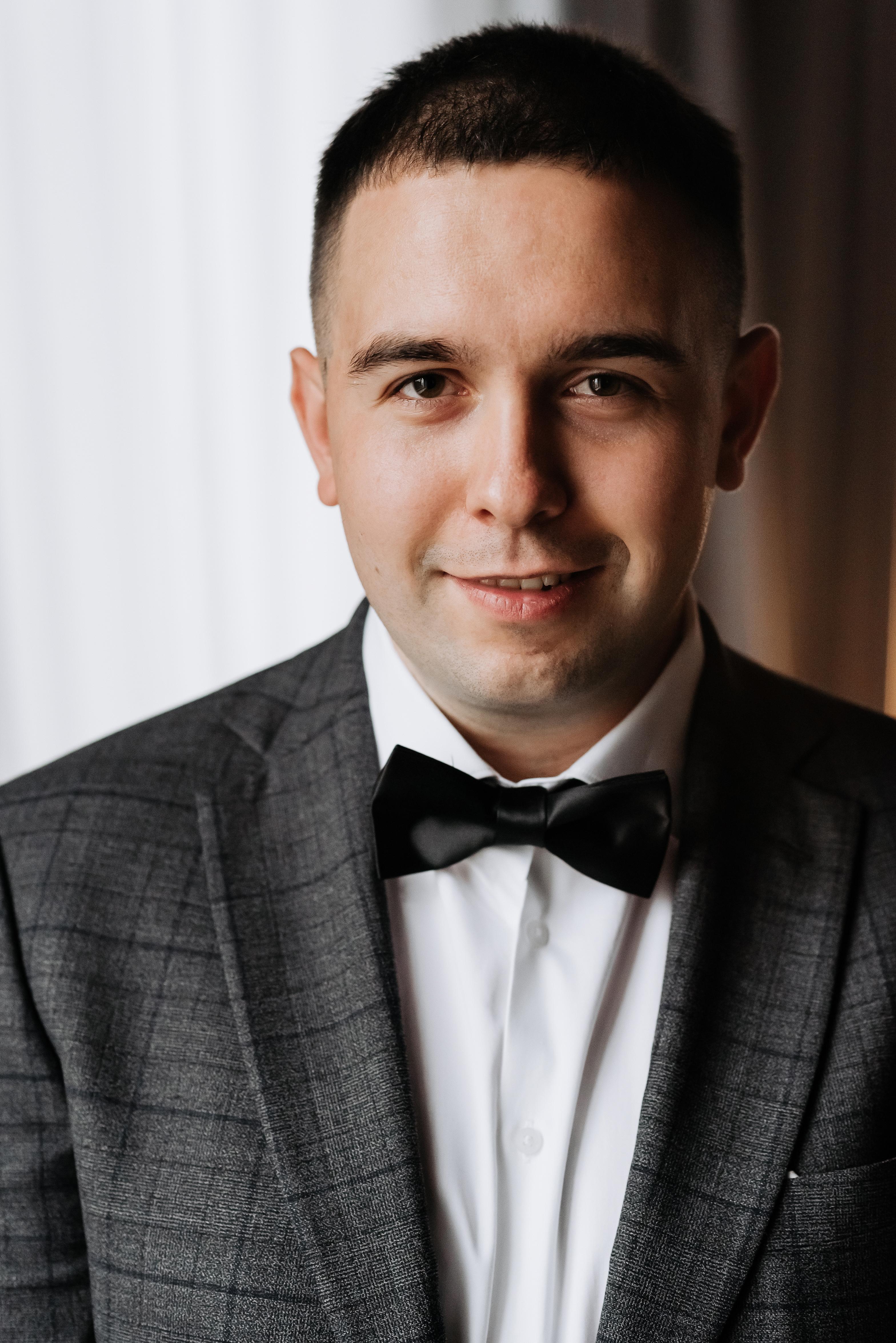 A Glamorous Summer Wedding at Panska Gora 24