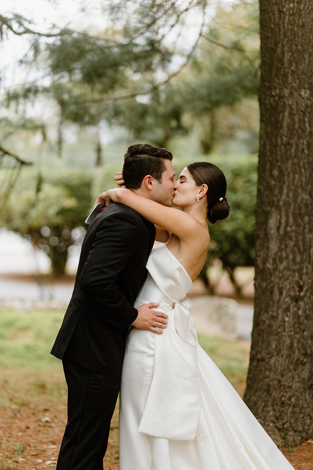 A Modern Summer Wedding at Perona Farms 27
