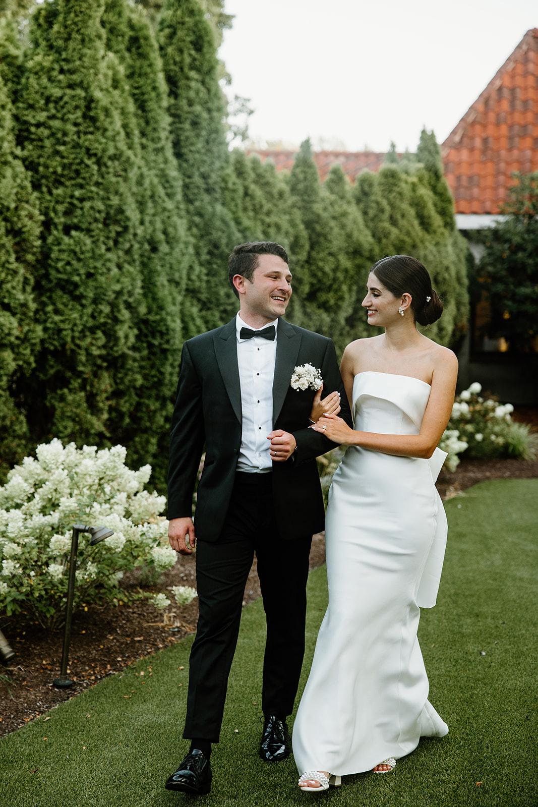 A Modern Summer Wedding at Perona Farms 58