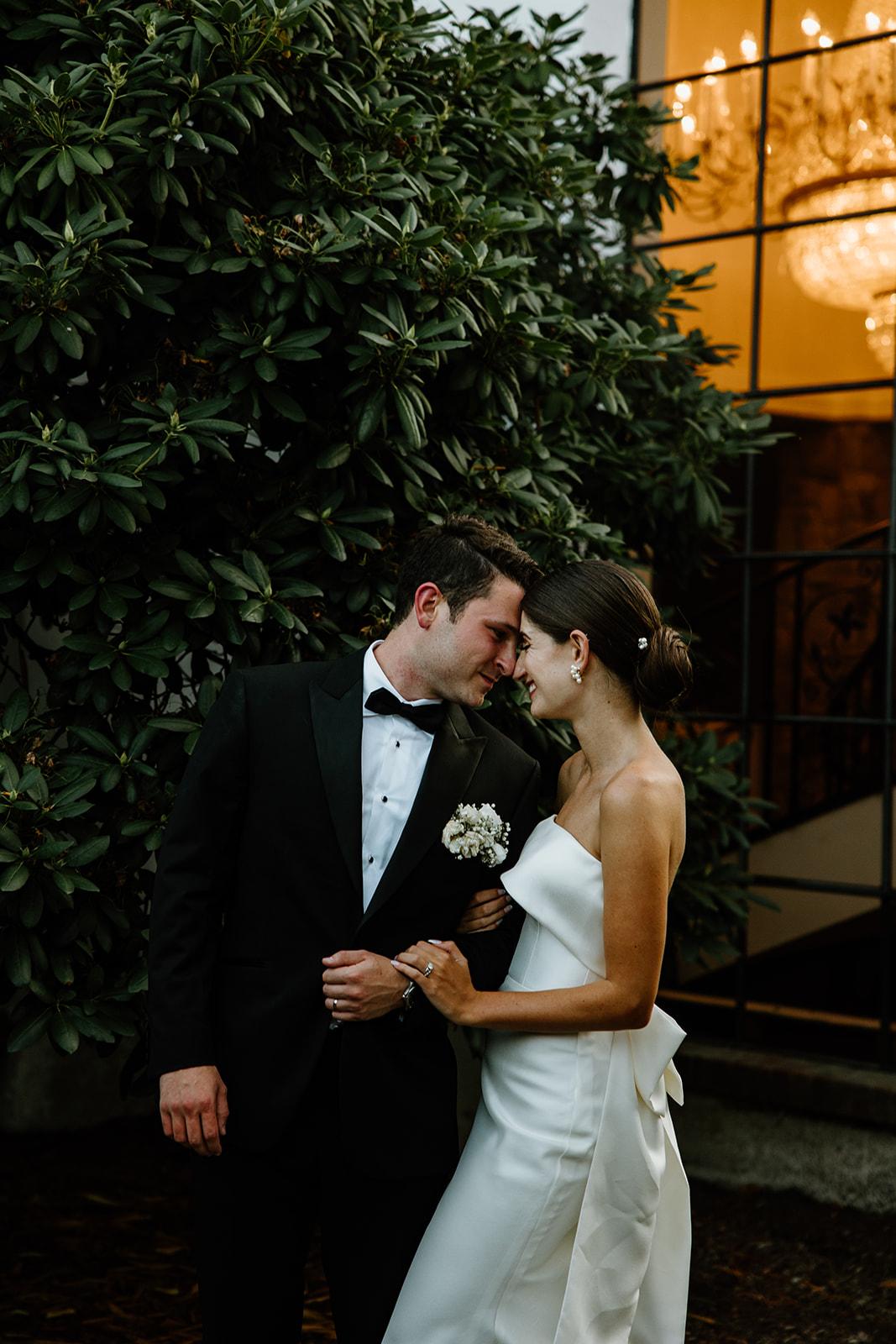 A Modern Summer Wedding at Perona Farms 33