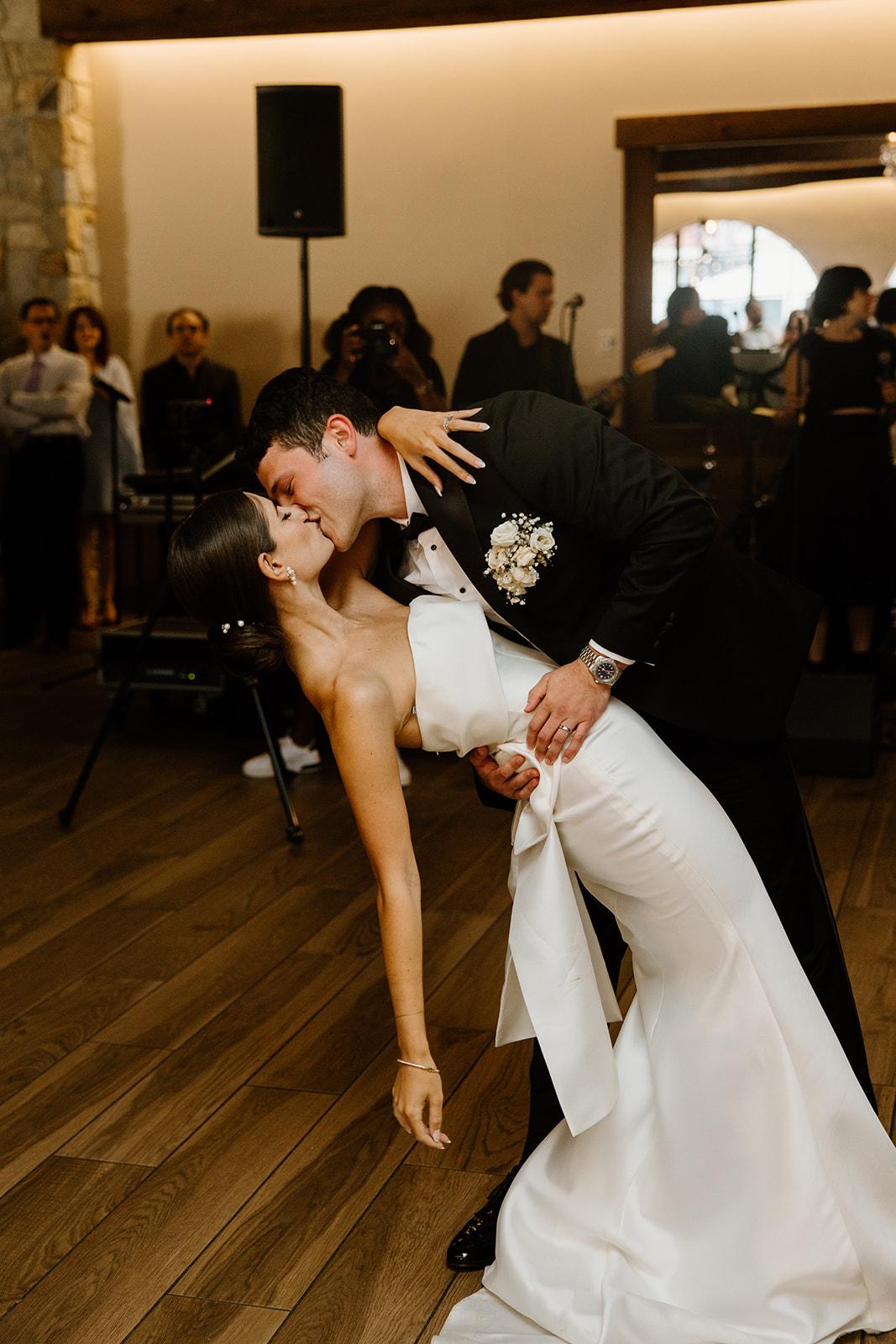 A Modern Summer Wedding at Perona Farms 29