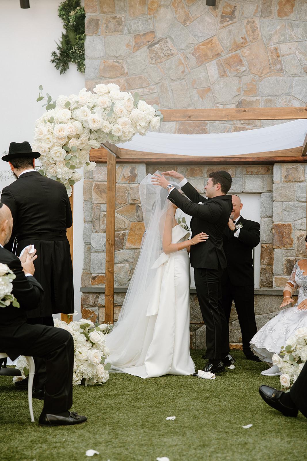 A Modern Summer Wedding at Perona Farms 55
